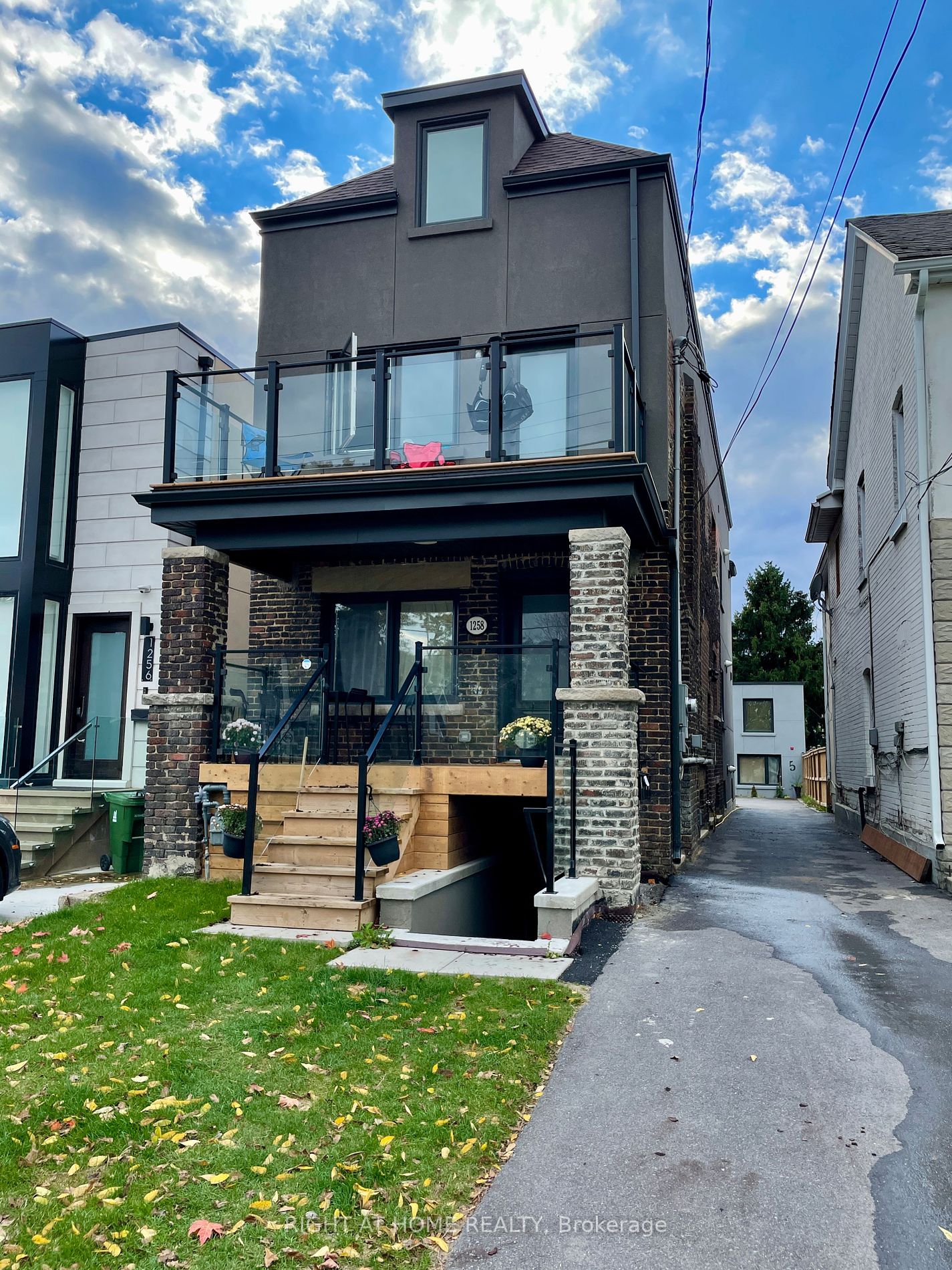 1258 Broadview Avenue, #3