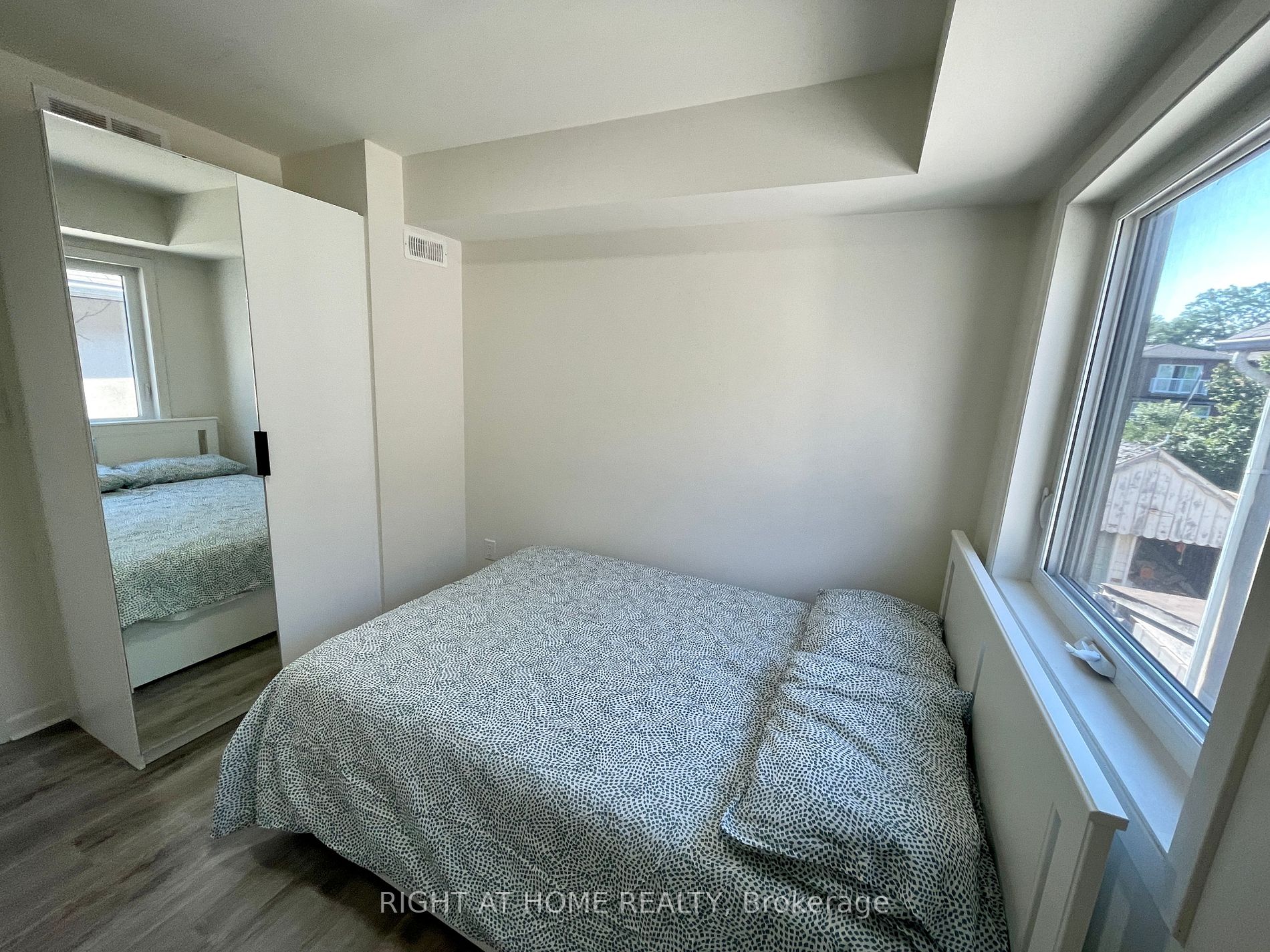 1258 Broadview Avenue, #3