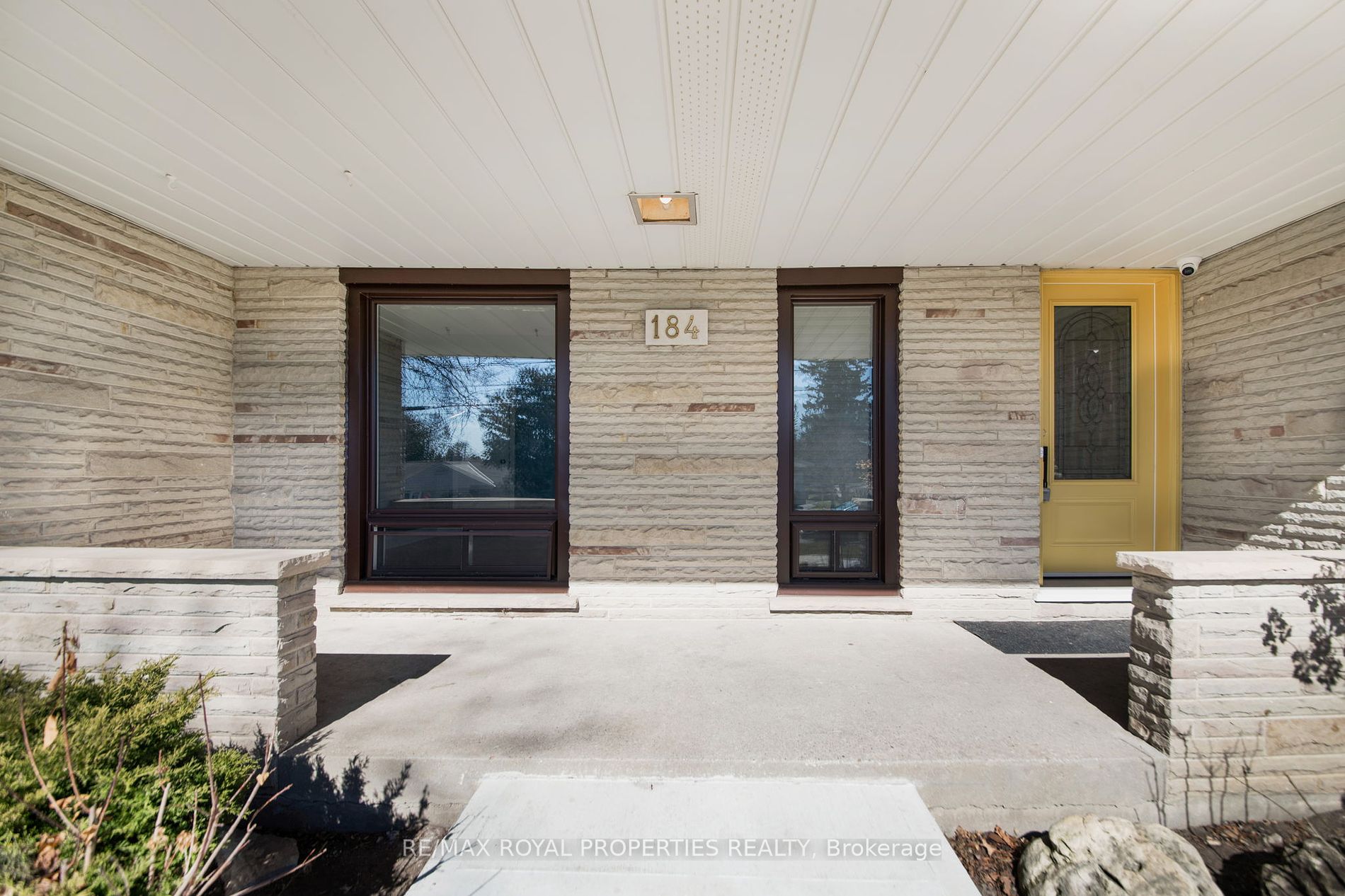 184 Winona Ave