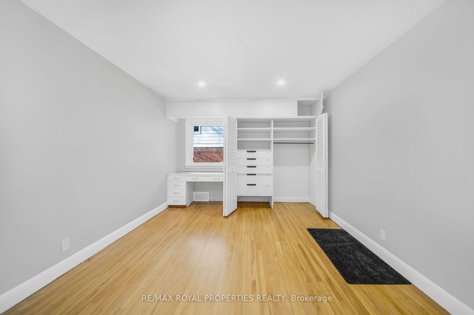 184 Winona Ave