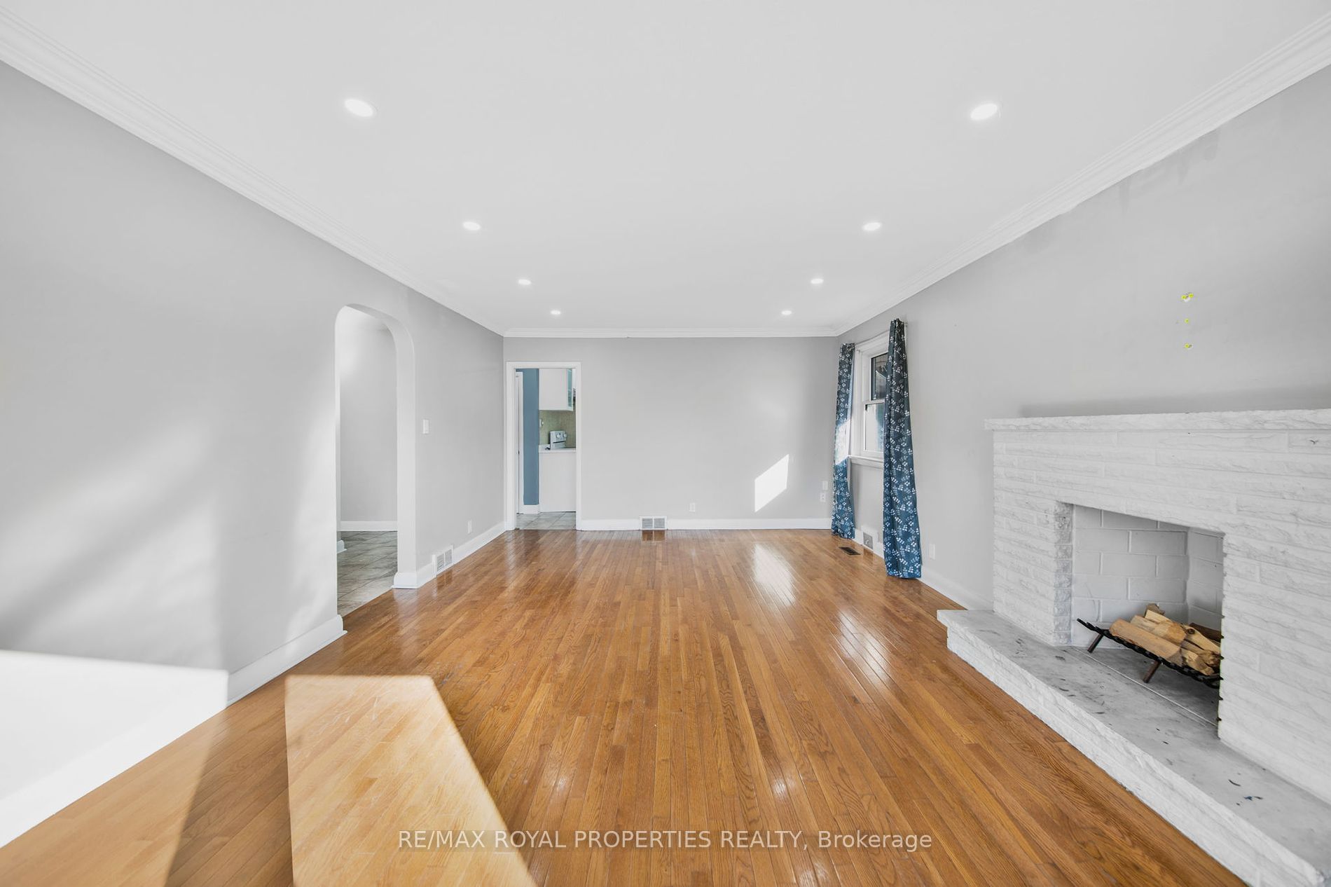 184 Winona Ave