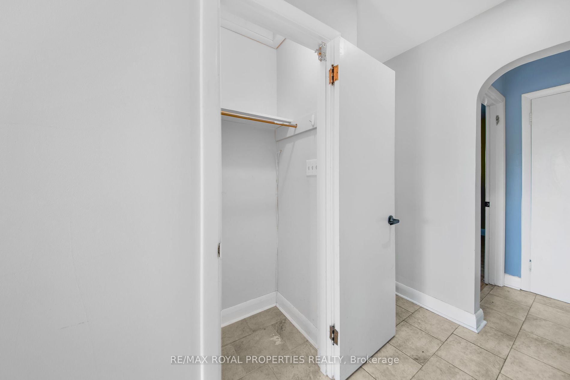 184 Winona Ave