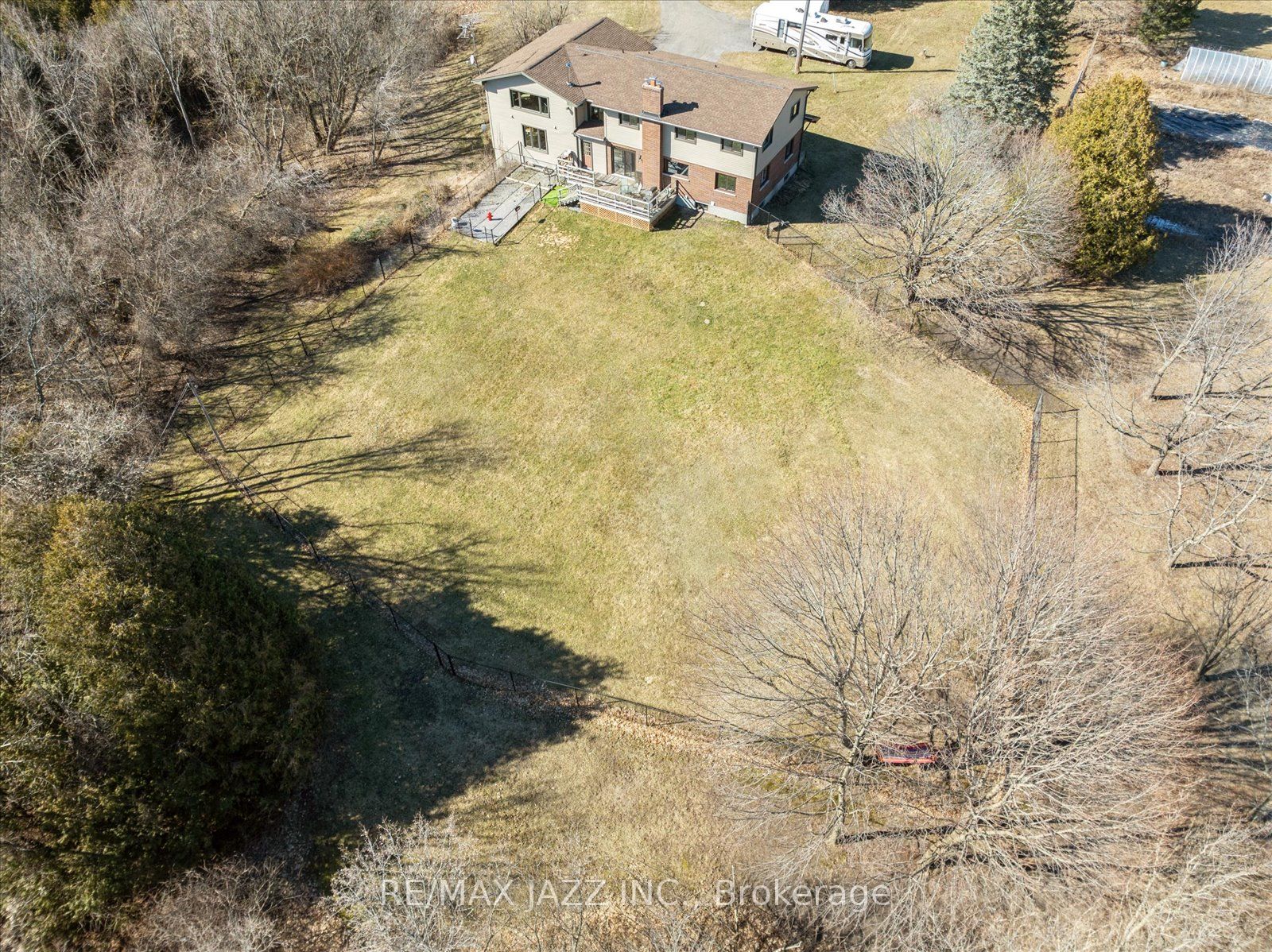 8733 Leskard Road