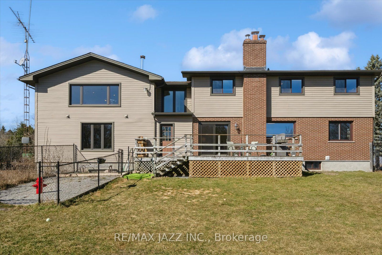 8733 Leskard Road