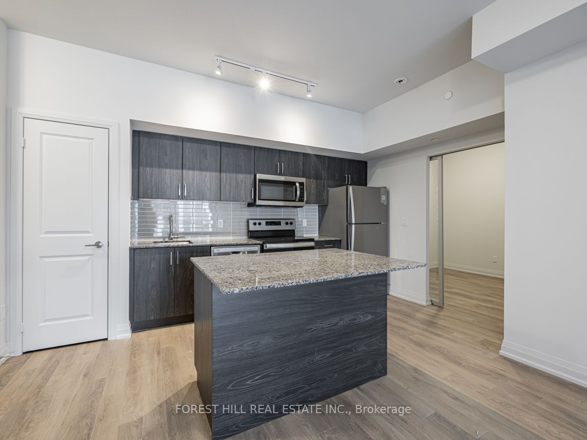 10 Meadowglen Place #401