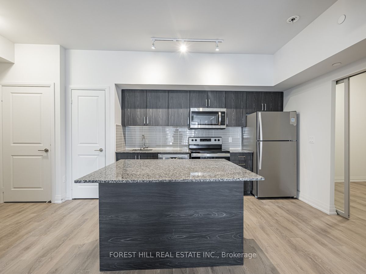 10 Meadowglen Place #401