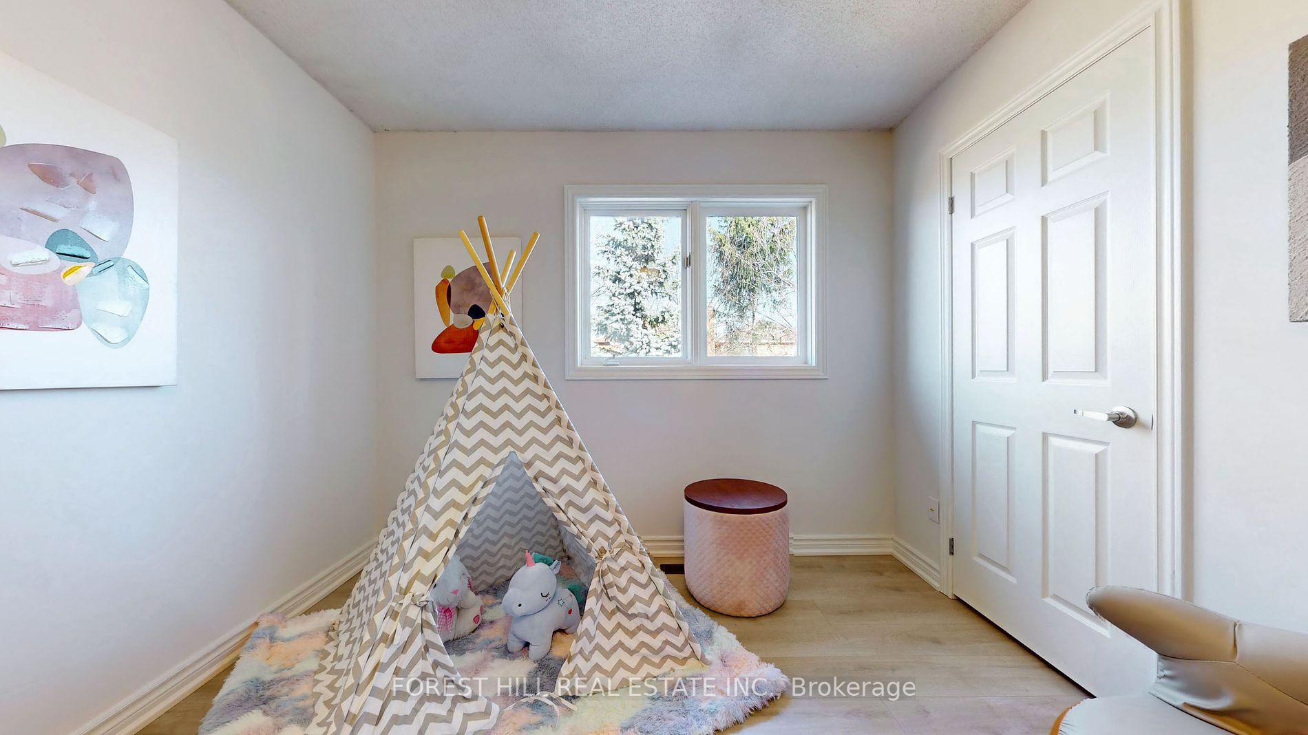 37 Corner Stone Cres