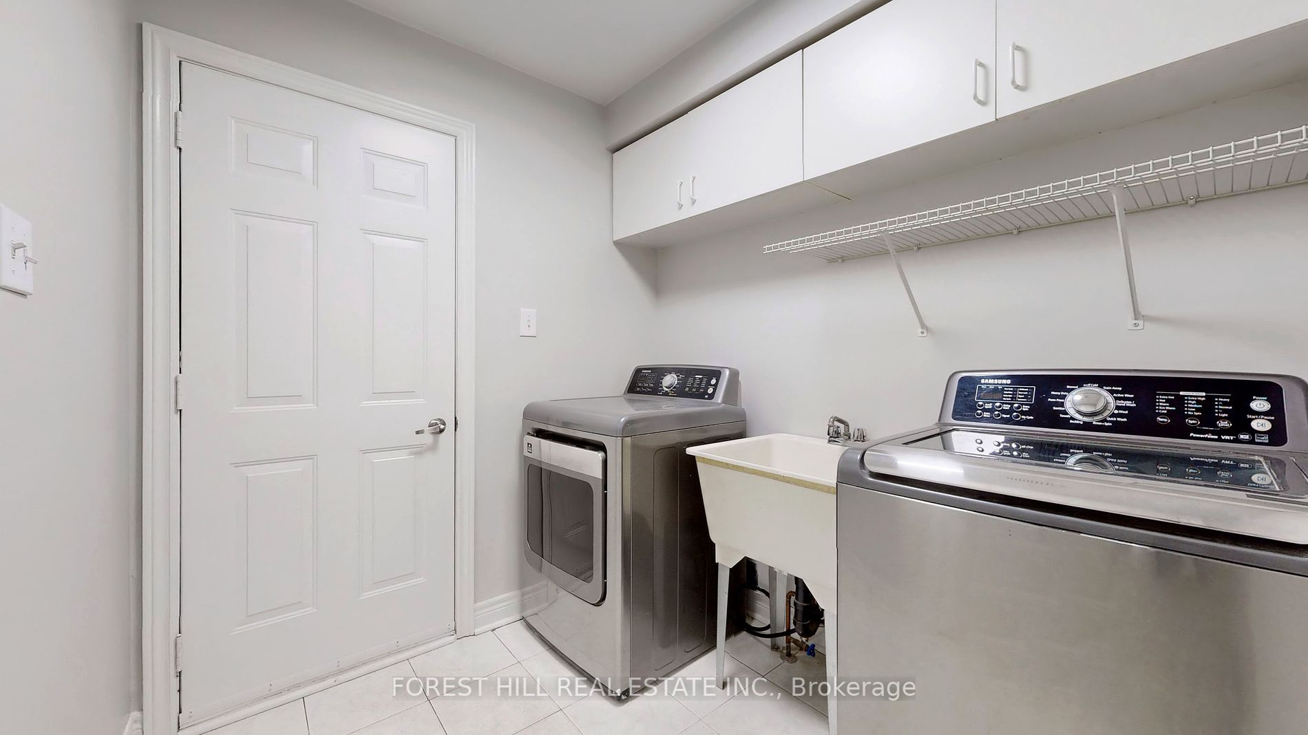37 Corner Stone Cres