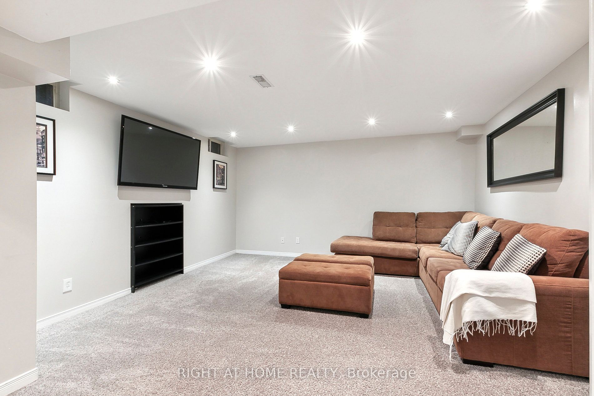 43 Nobbs Dr