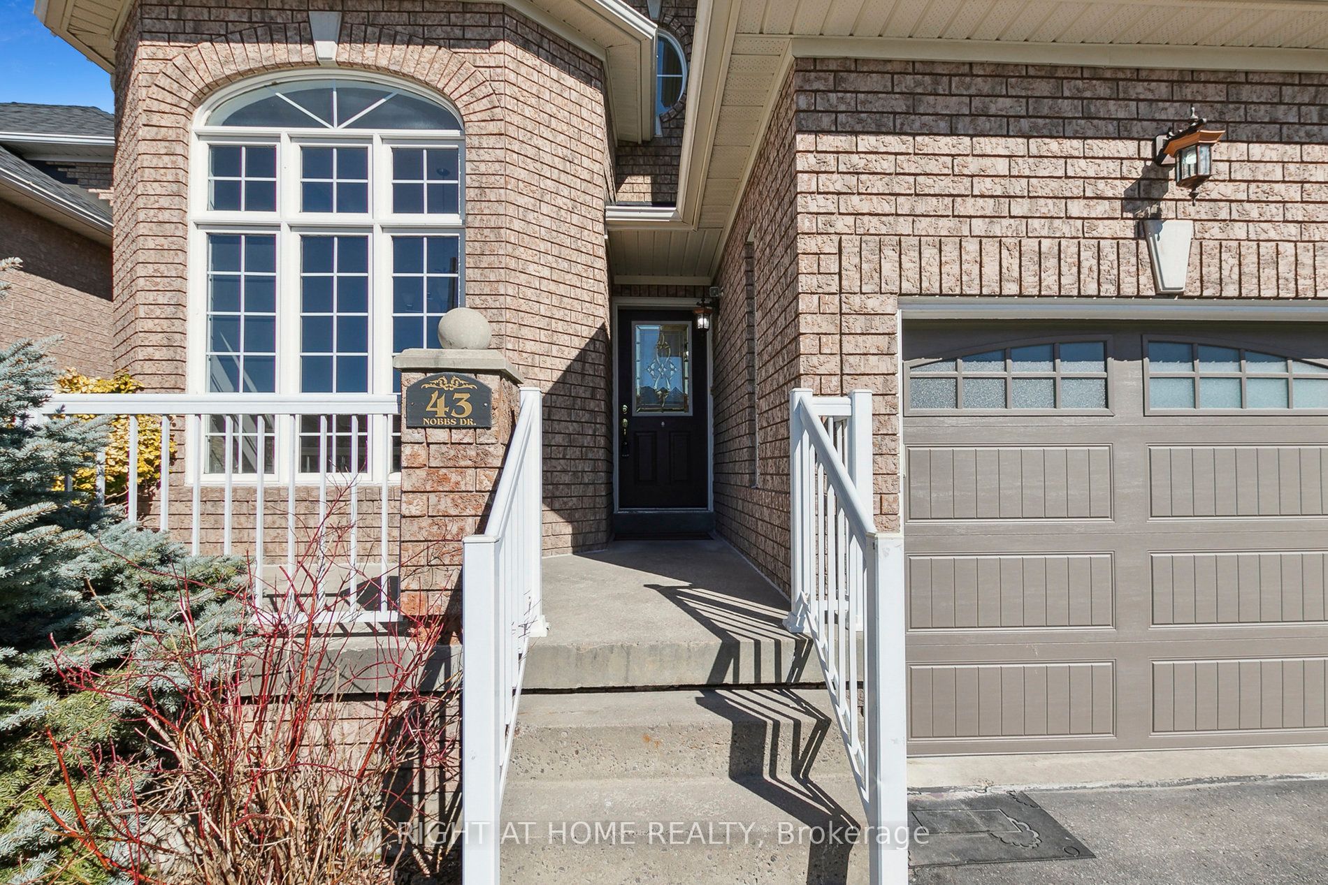 43 Nobbs Dr