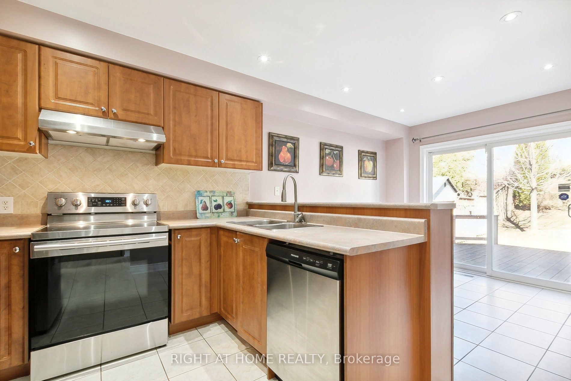 43 Nobbs Dr