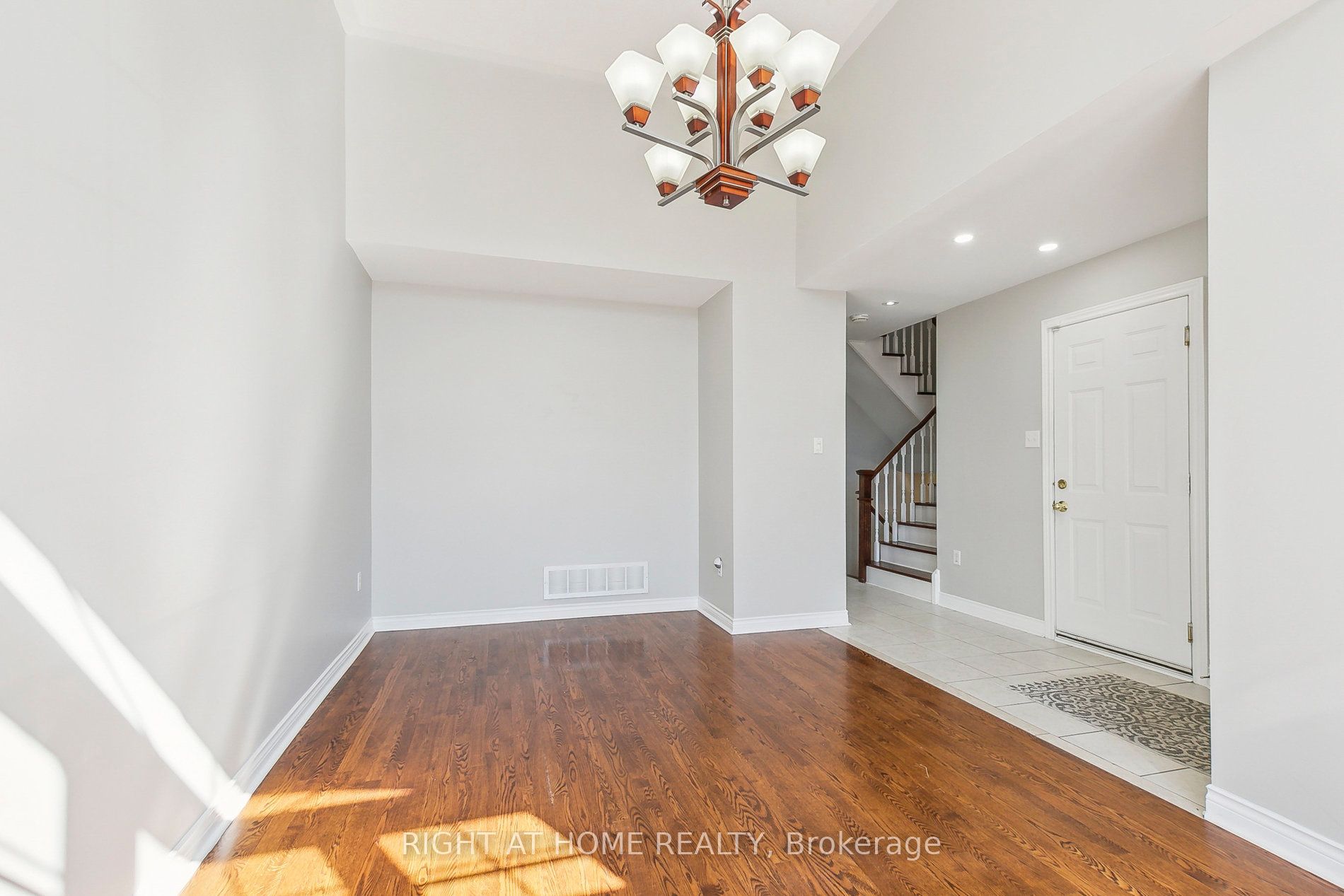 43 Nobbs Dr