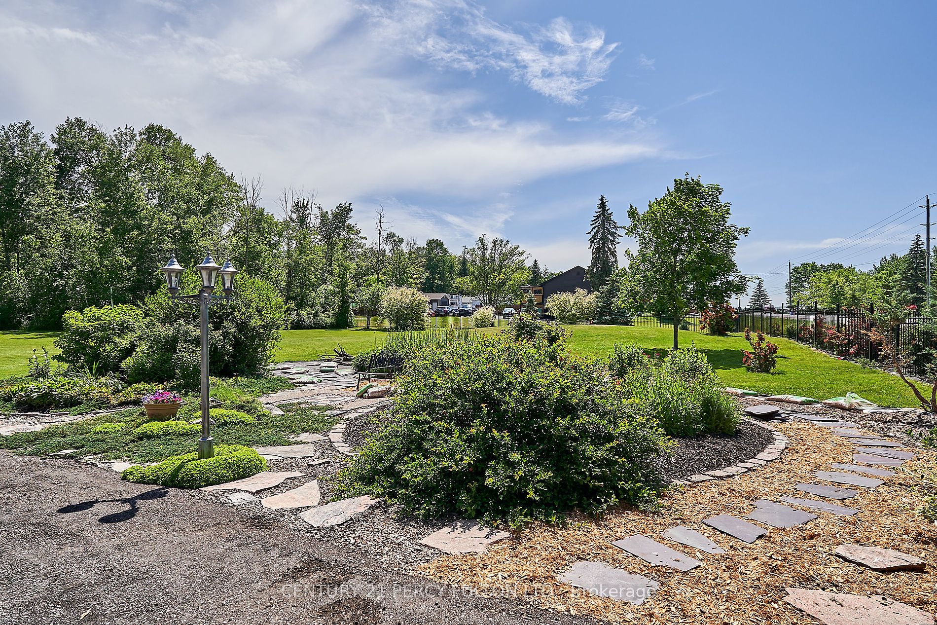 2733 Taunton Road
