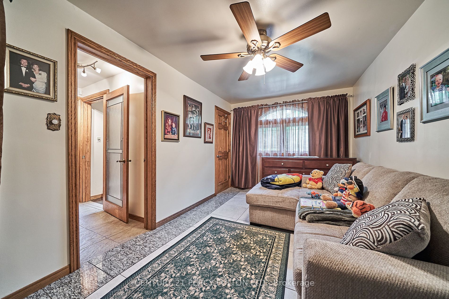 2733 Taunton Road