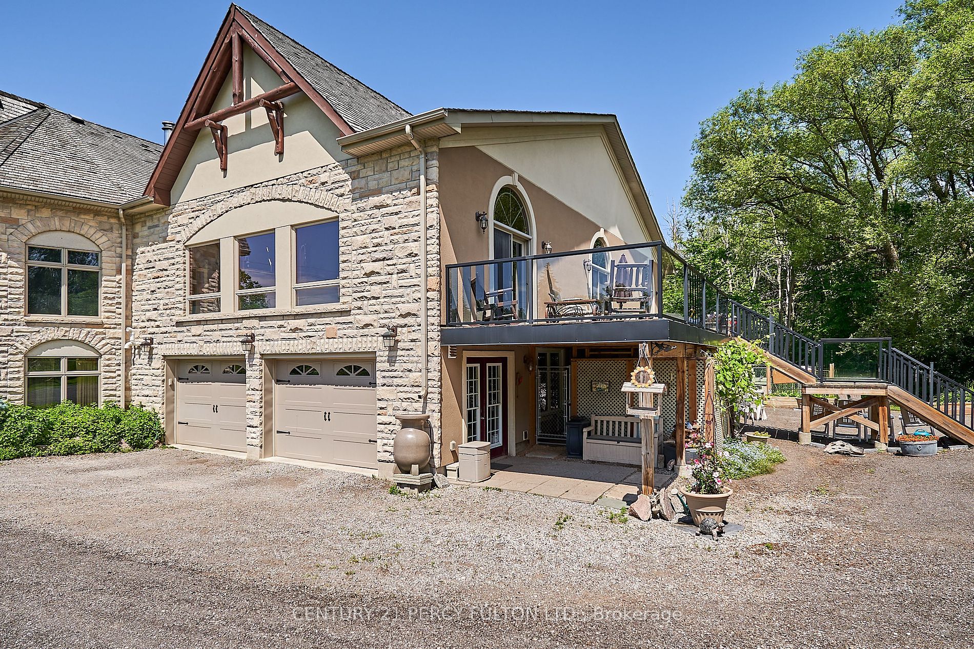 2733 Taunton Road