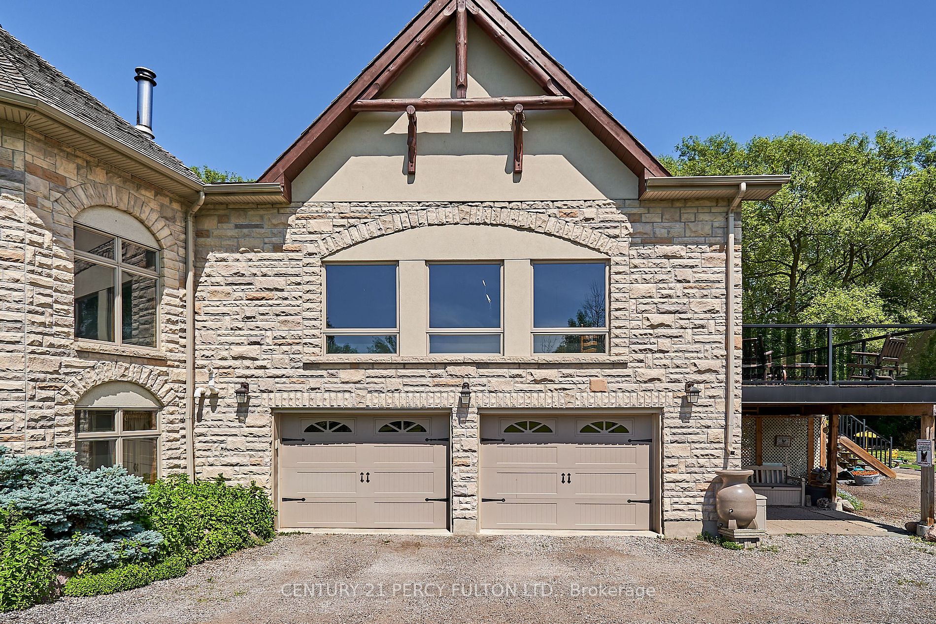 2733 Taunton Road