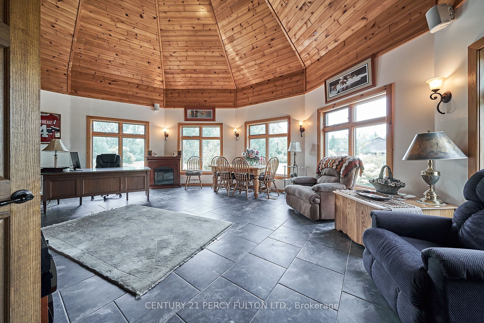 2733 Taunton Road
