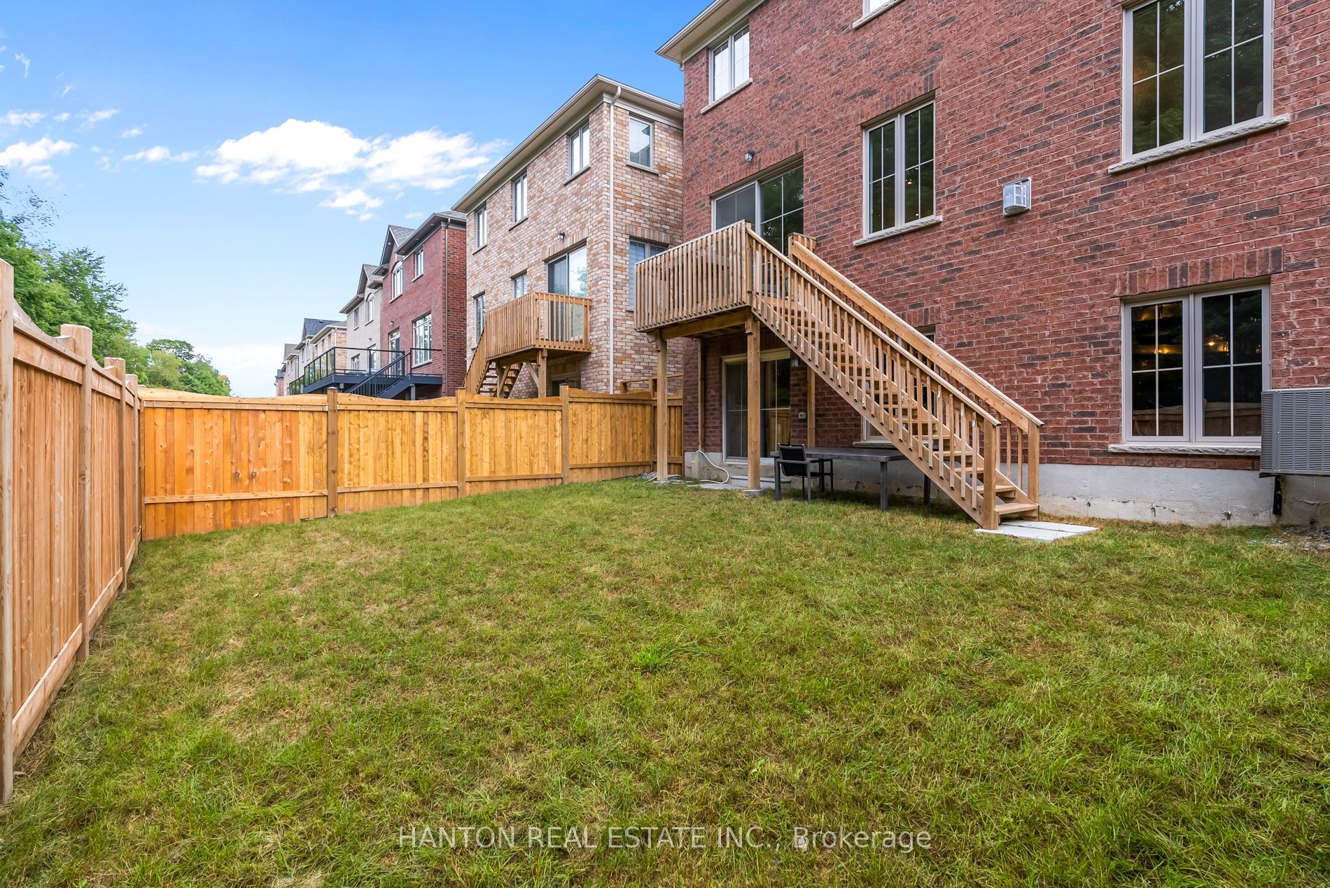 115 Auckland Dr