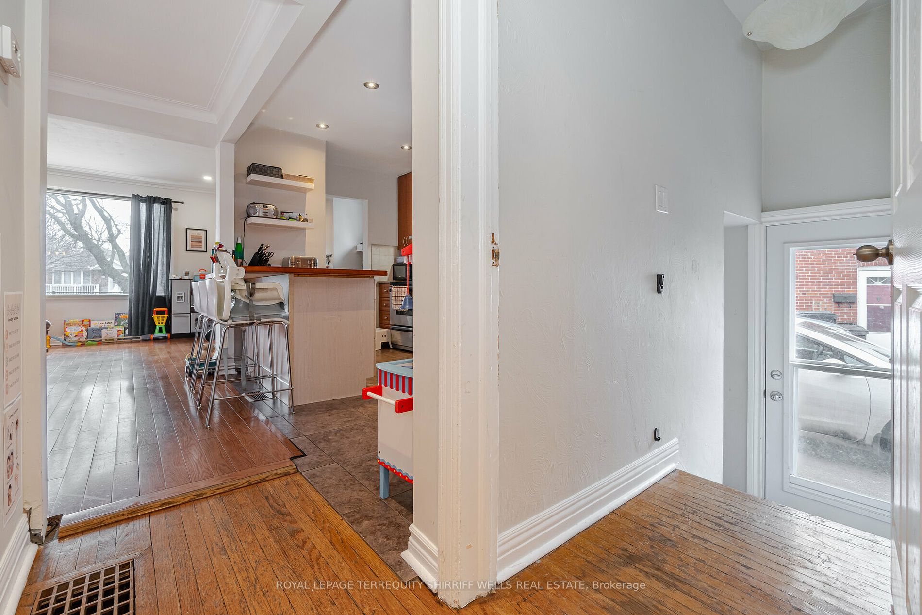 216 Flora Drive