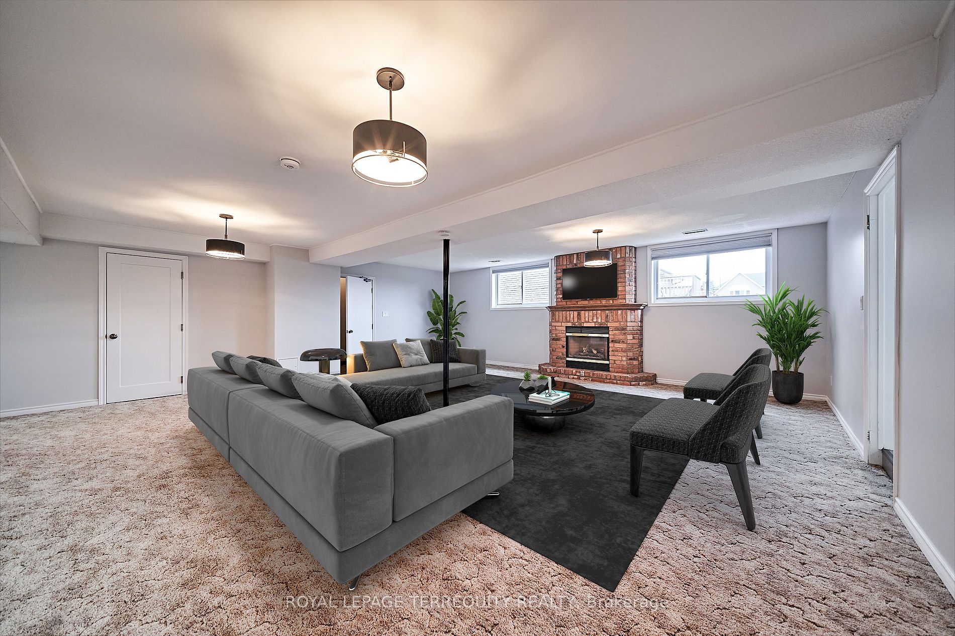 83 Sherwood Road E