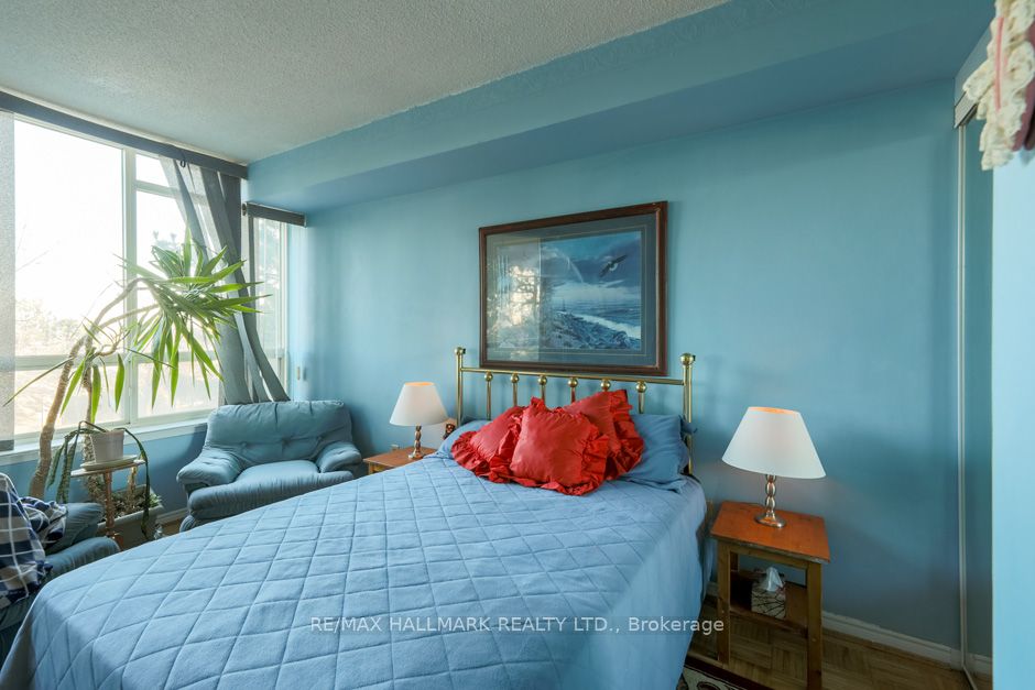5 Greystone Walk Dr, #317