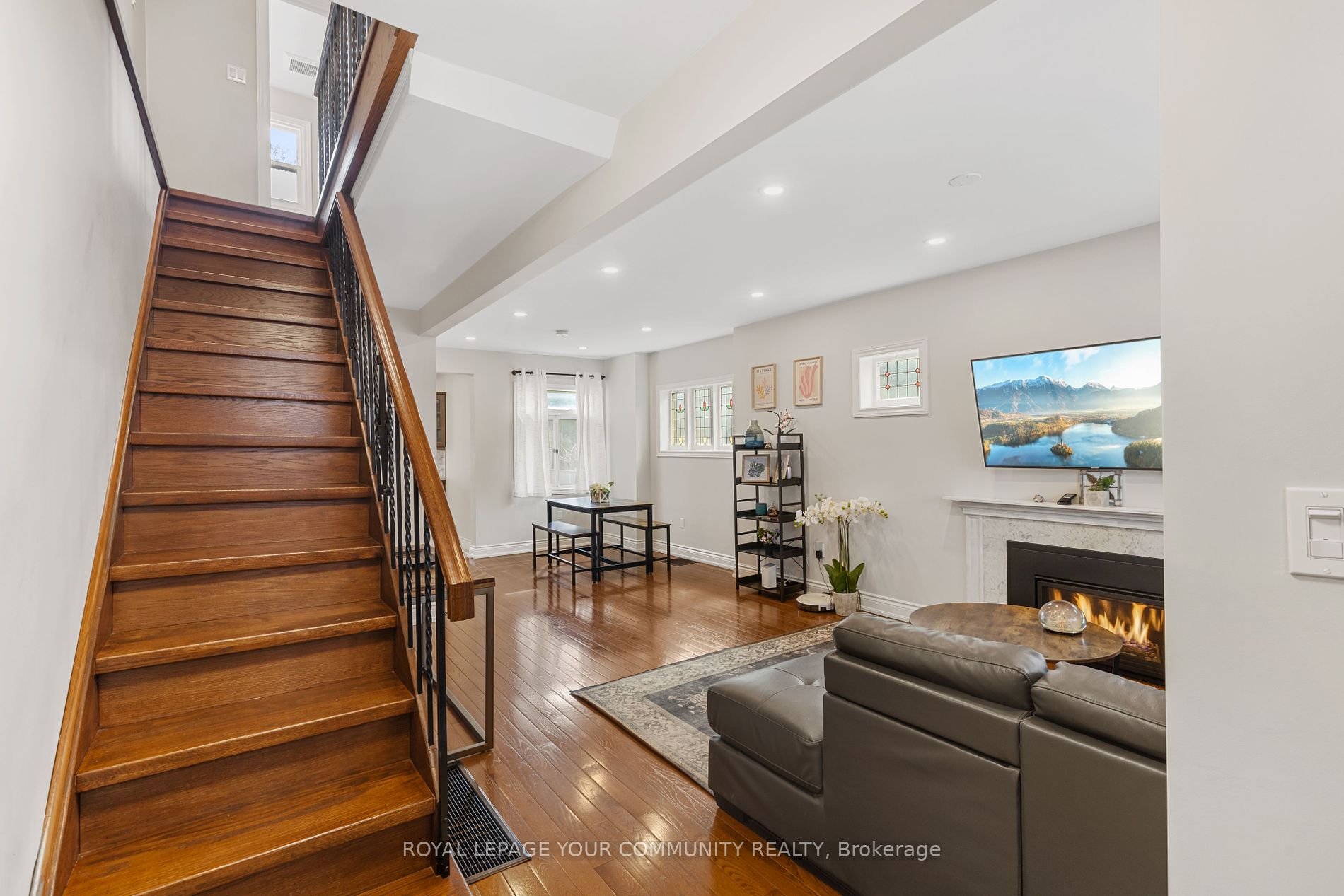 11 Denton Ave