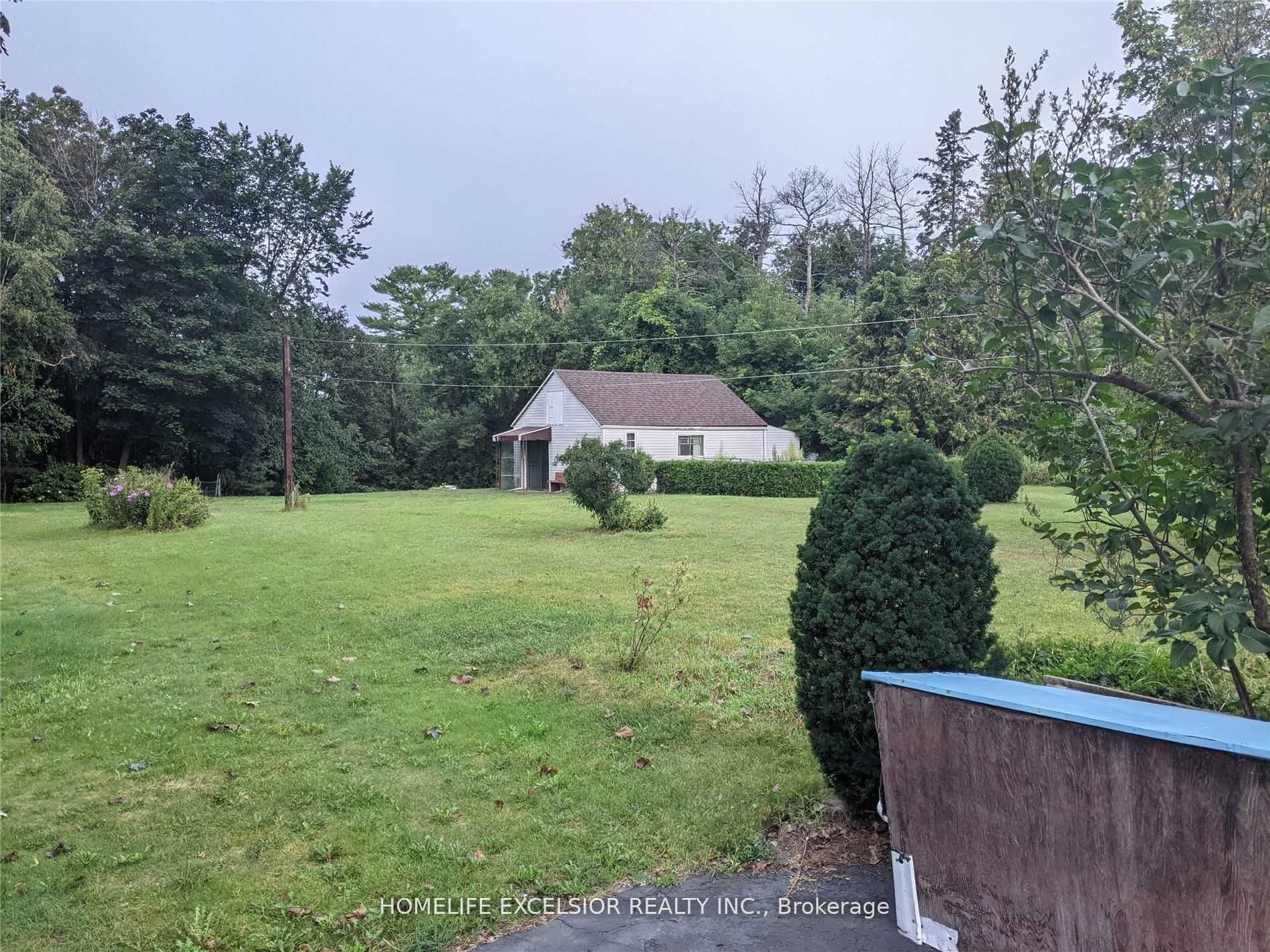 1482 Simcoe St N