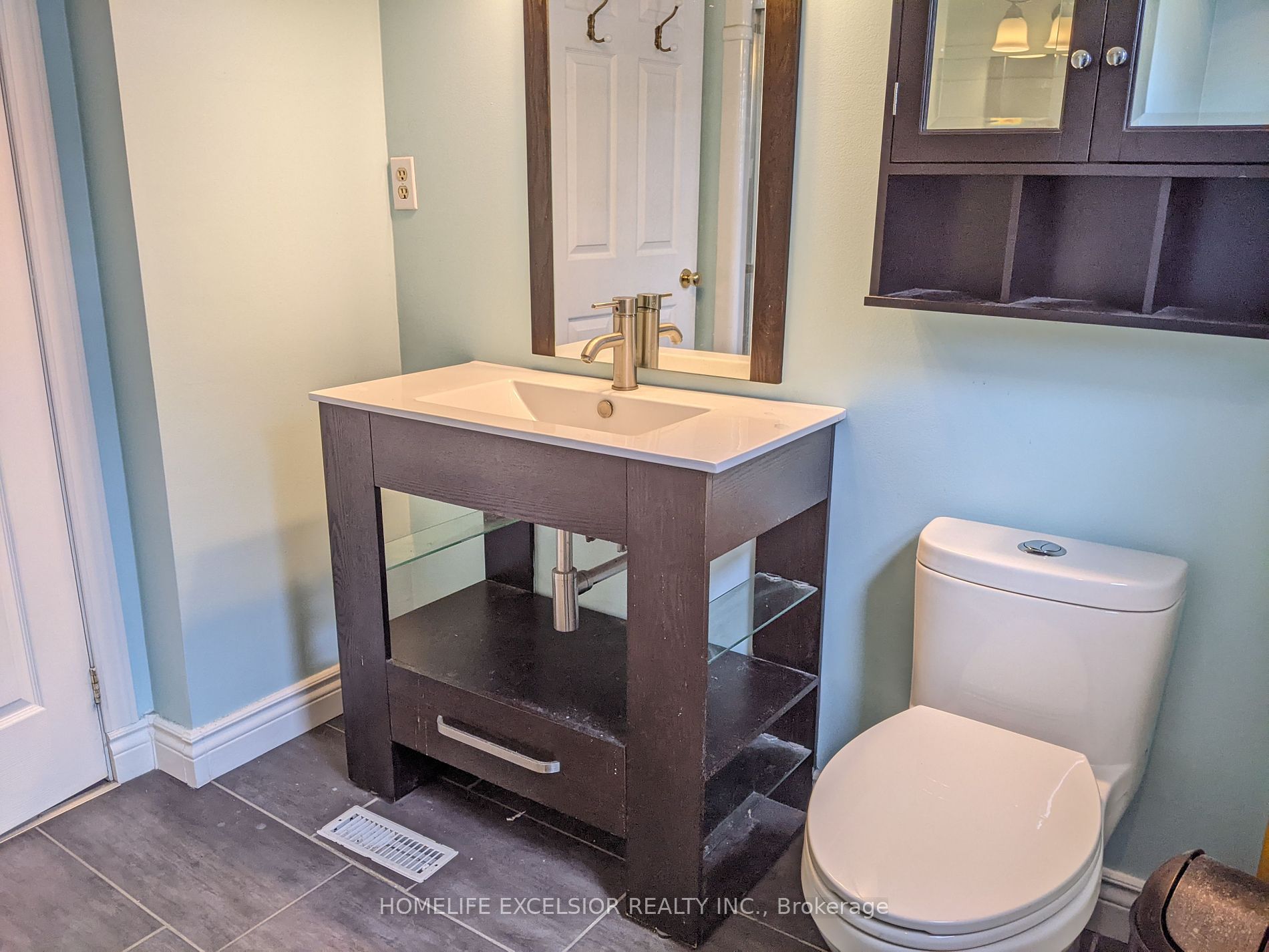 1478 Simcoe St N