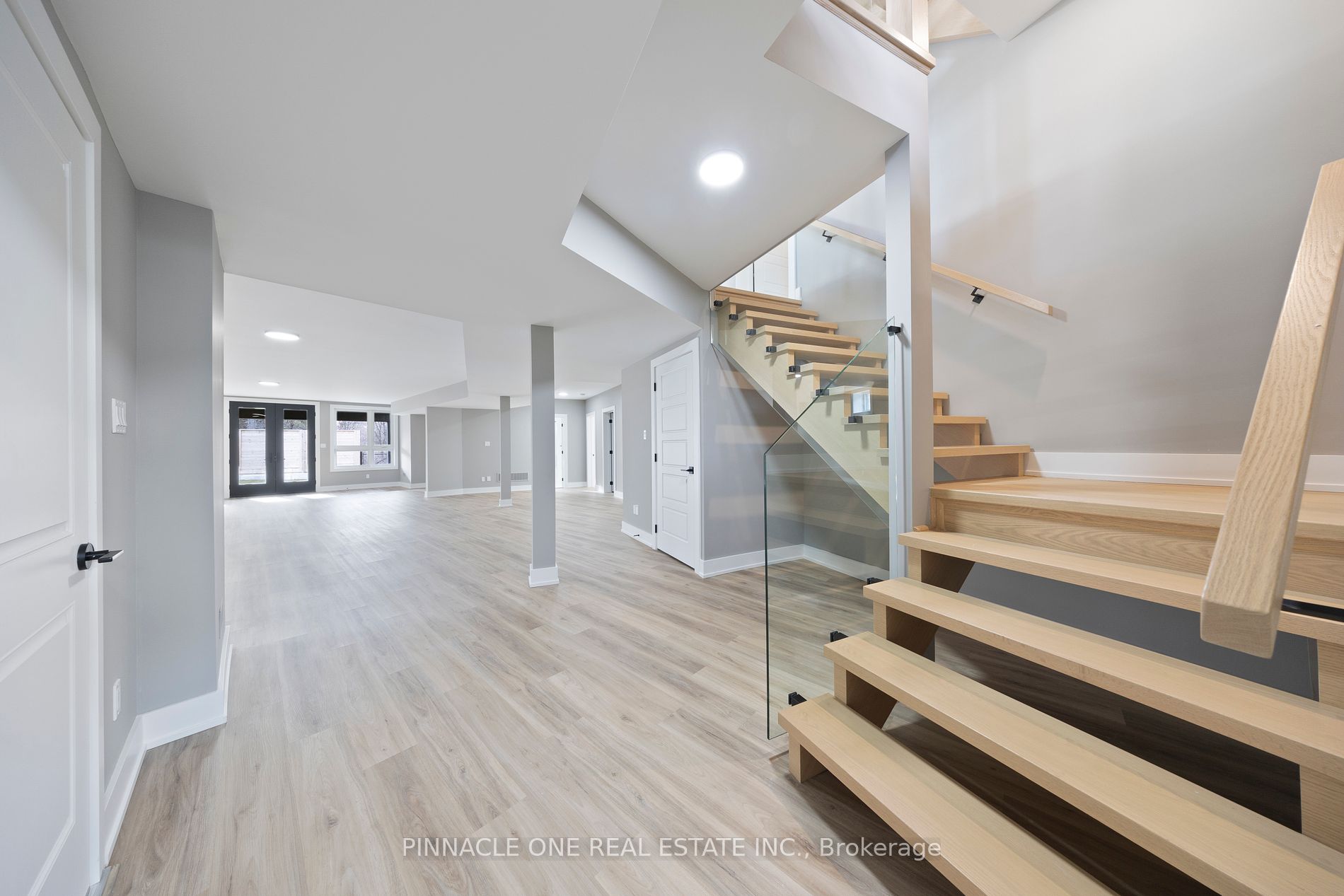 12 Tidmarsh Lane