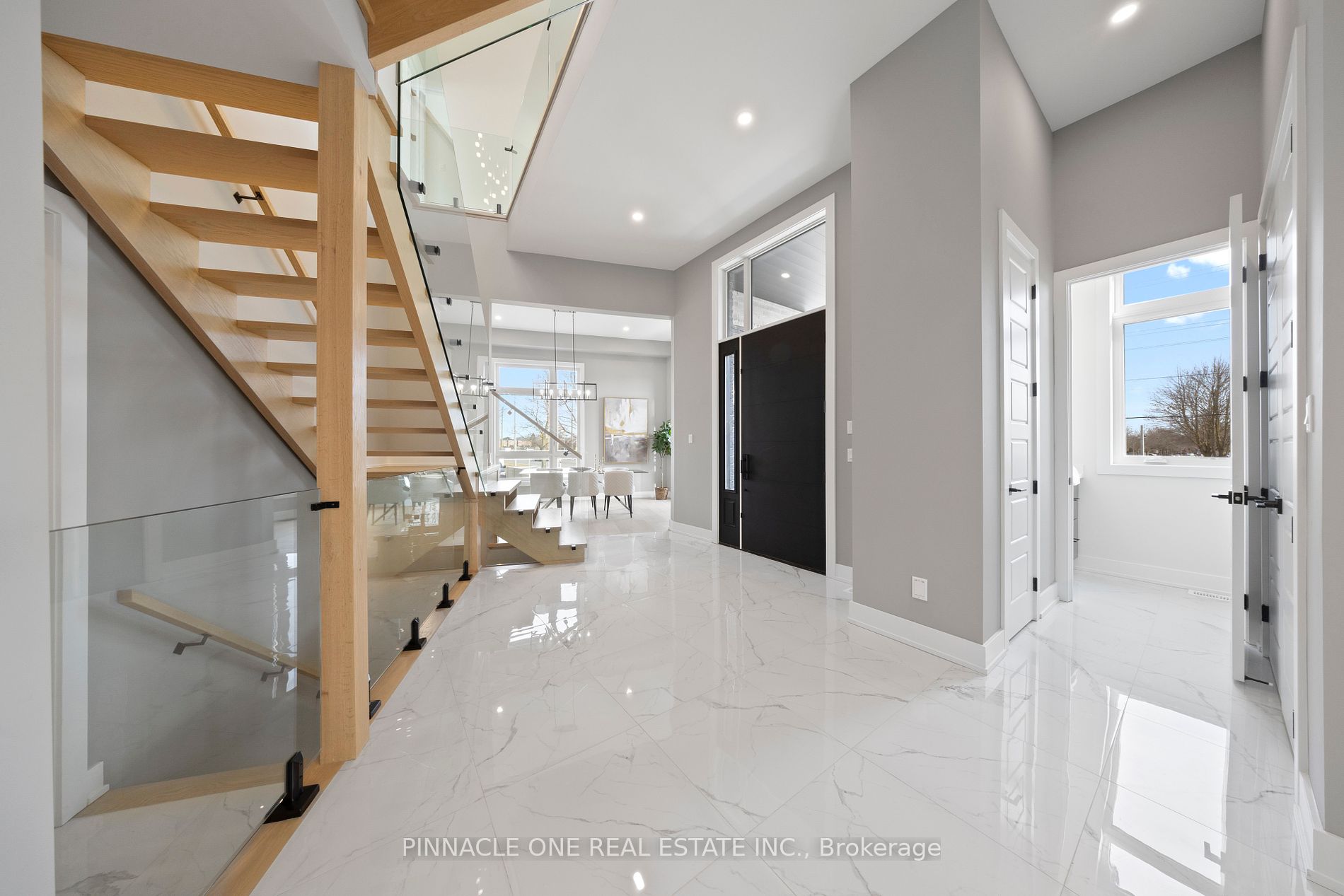 12 Tidmarsh Lane
