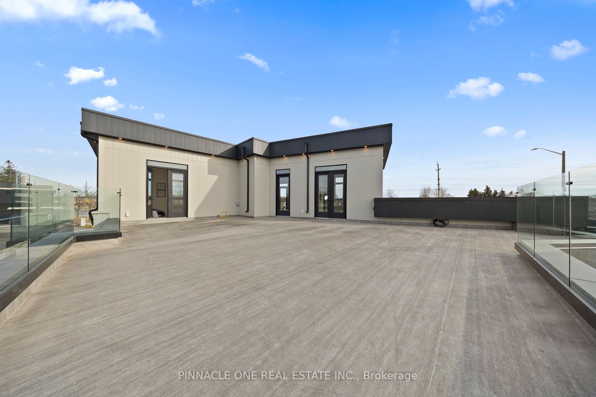 12 Tidmarsh Lane