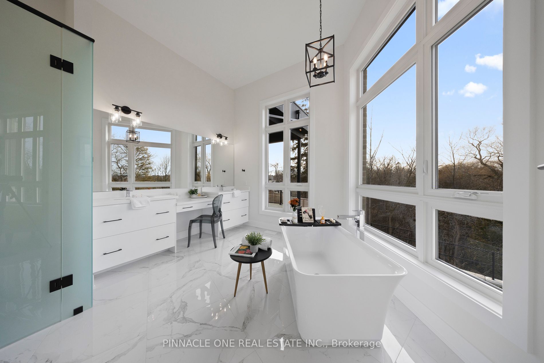 12 Tidmarsh Lane