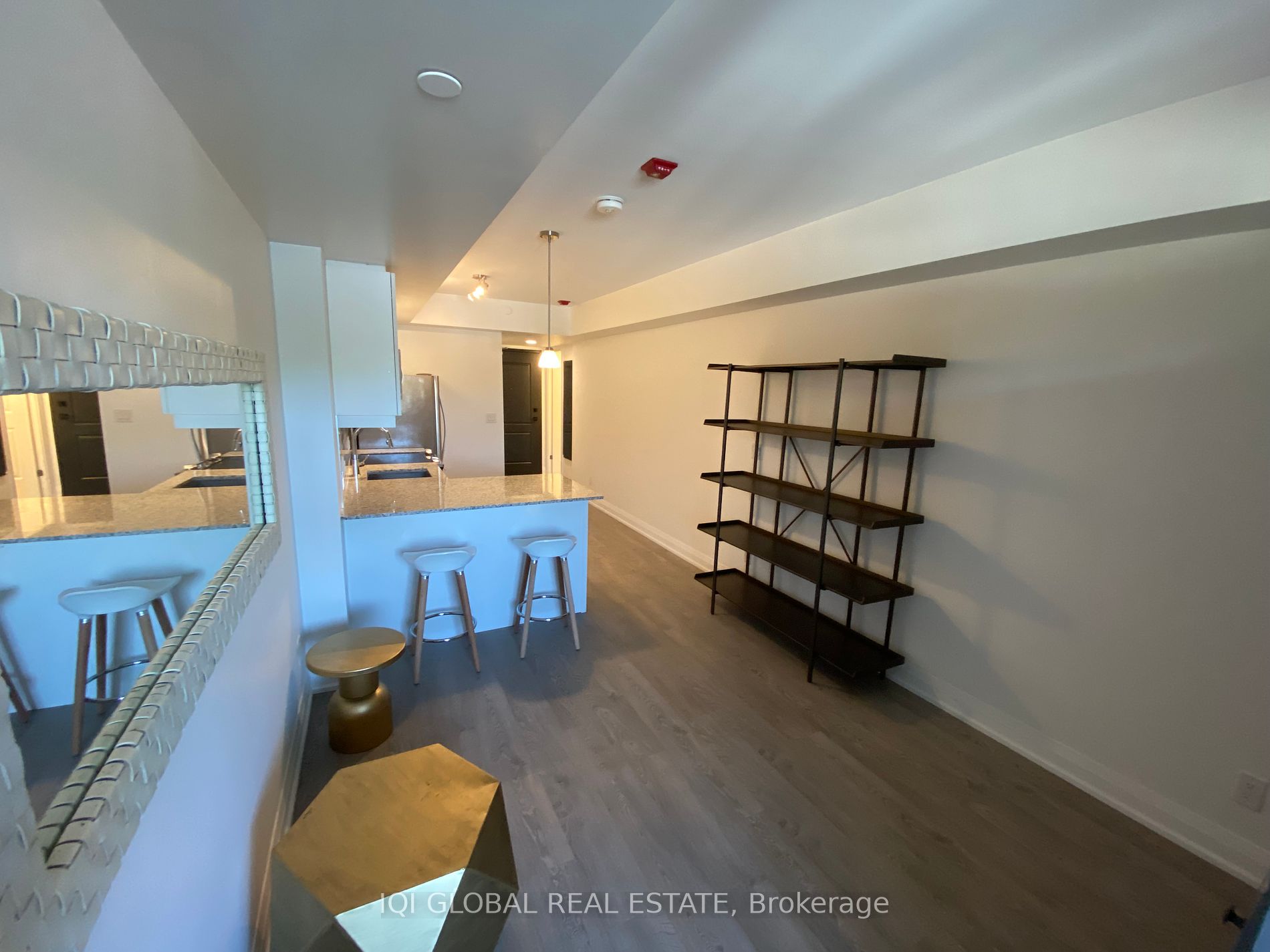 1400 Kingston Rd N, #207