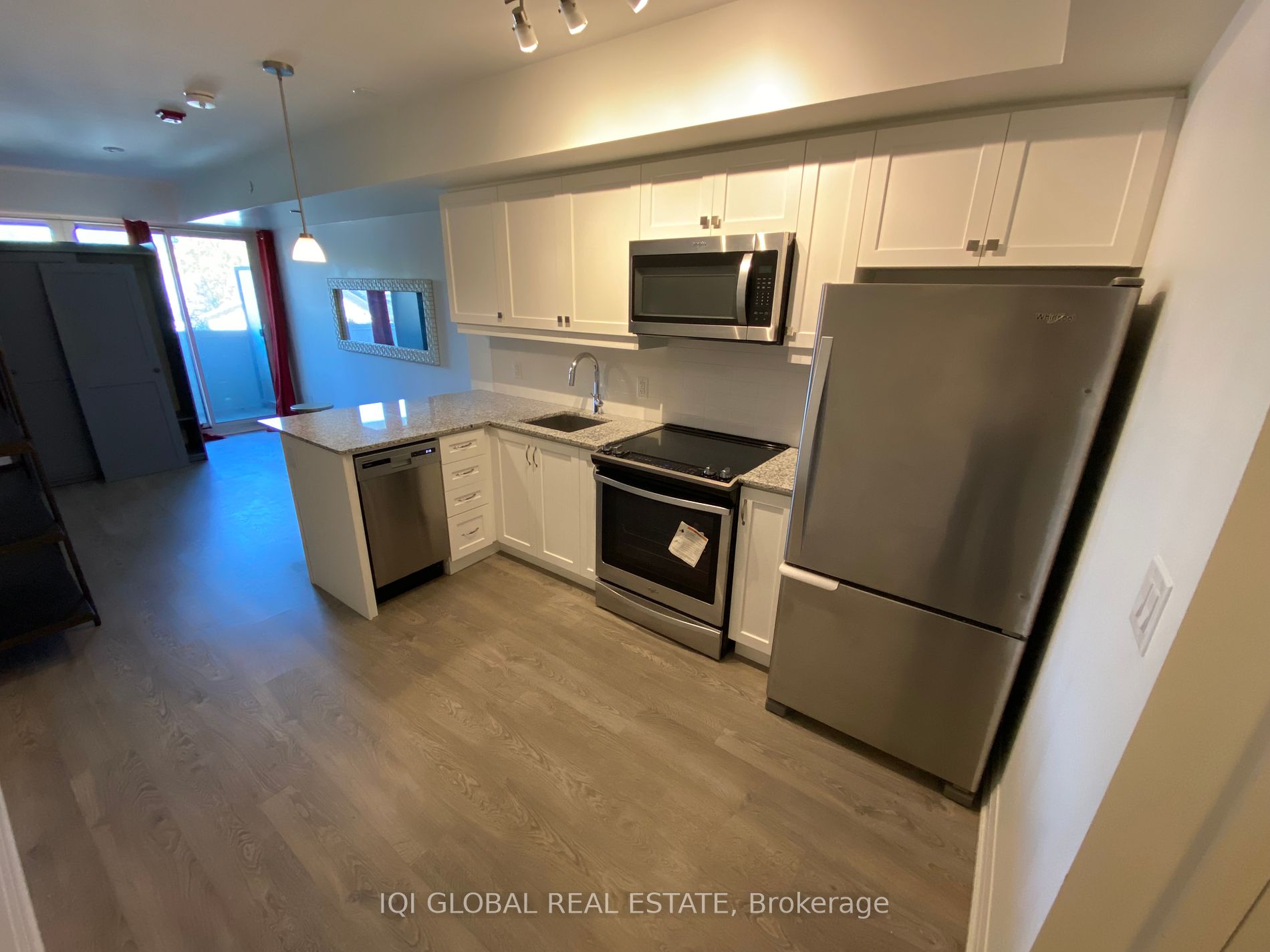 1400 Kingston Rd N, #207