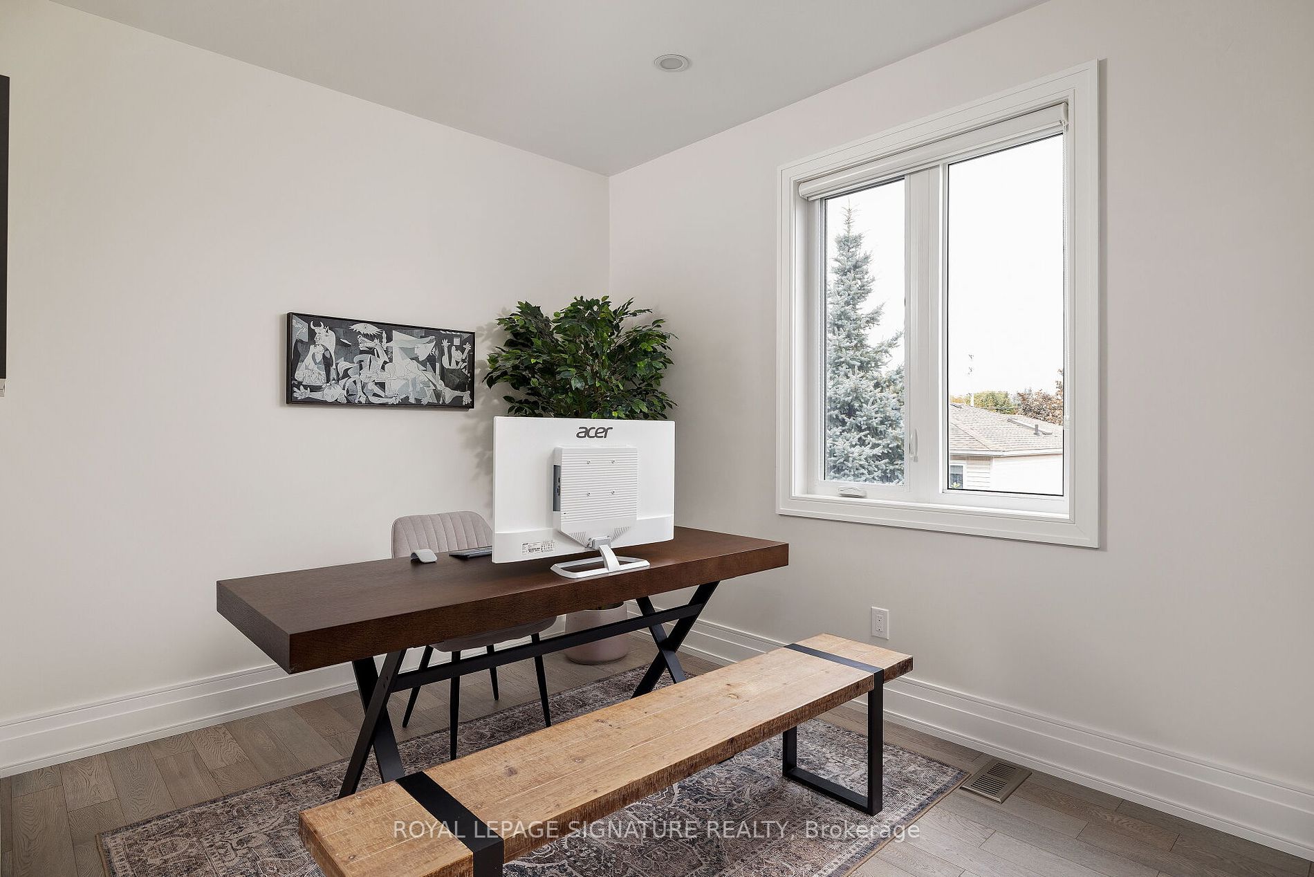 65 Derwyn Rd