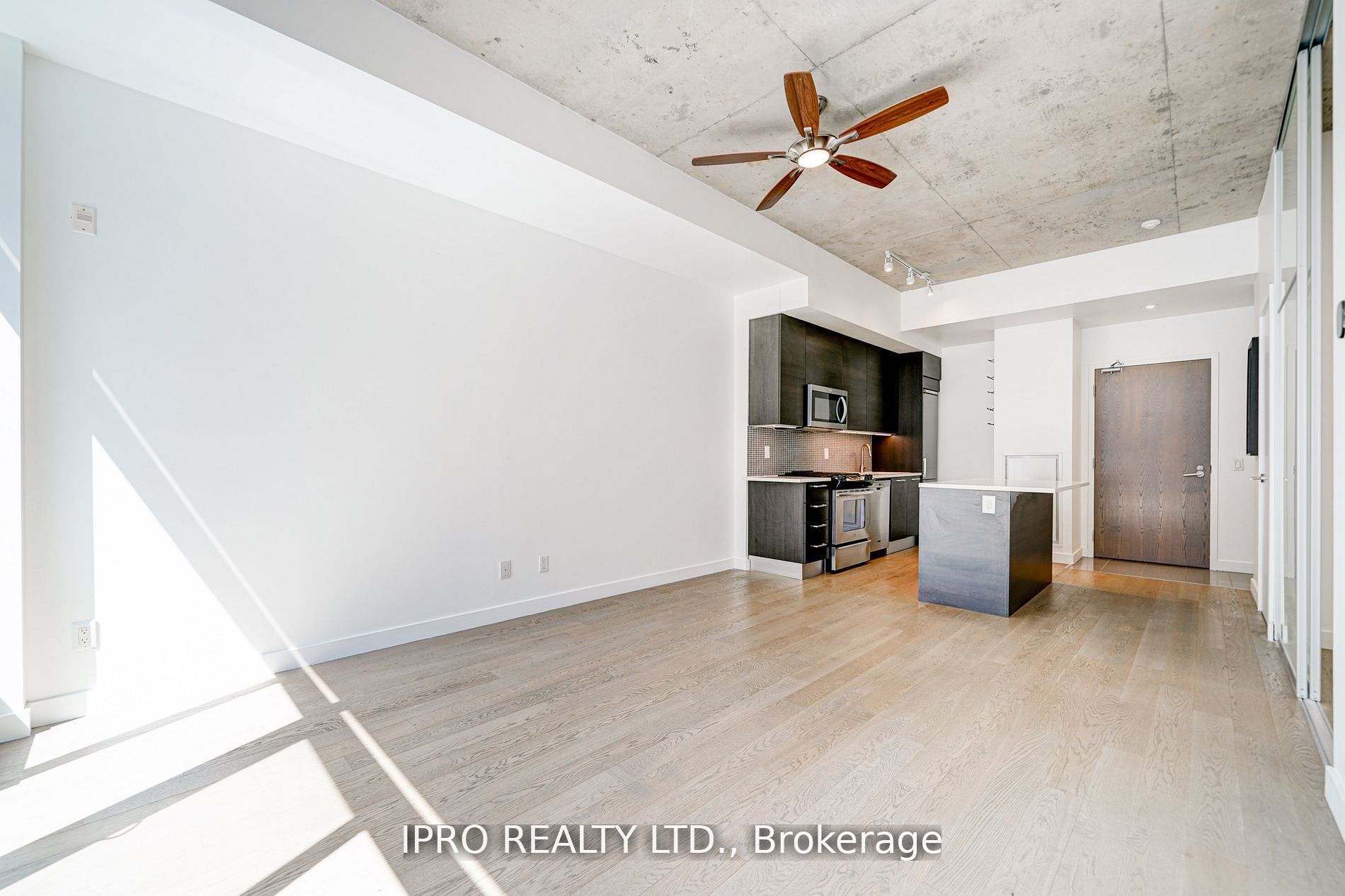90 Broadview Ave, #718