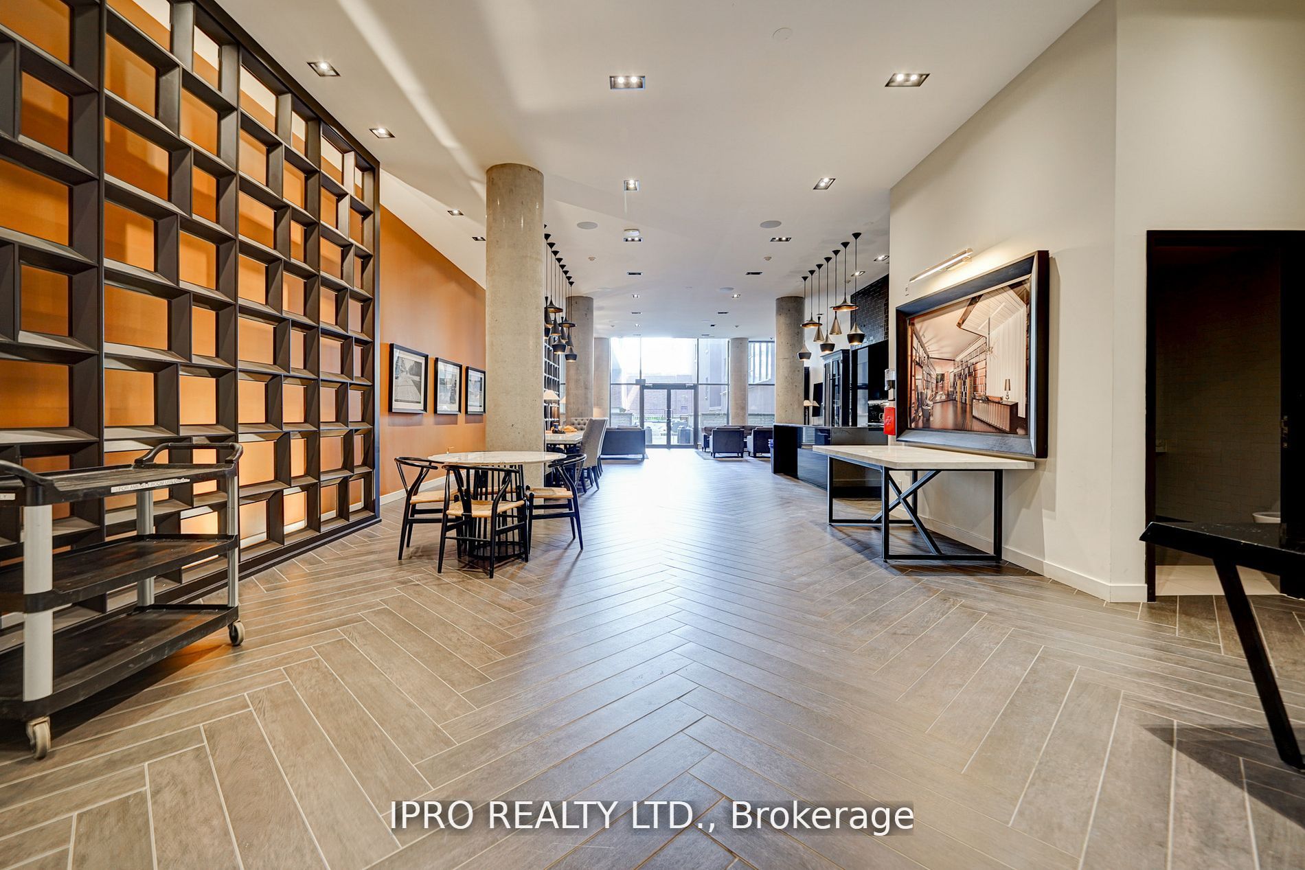 90 Broadview Ave, #718