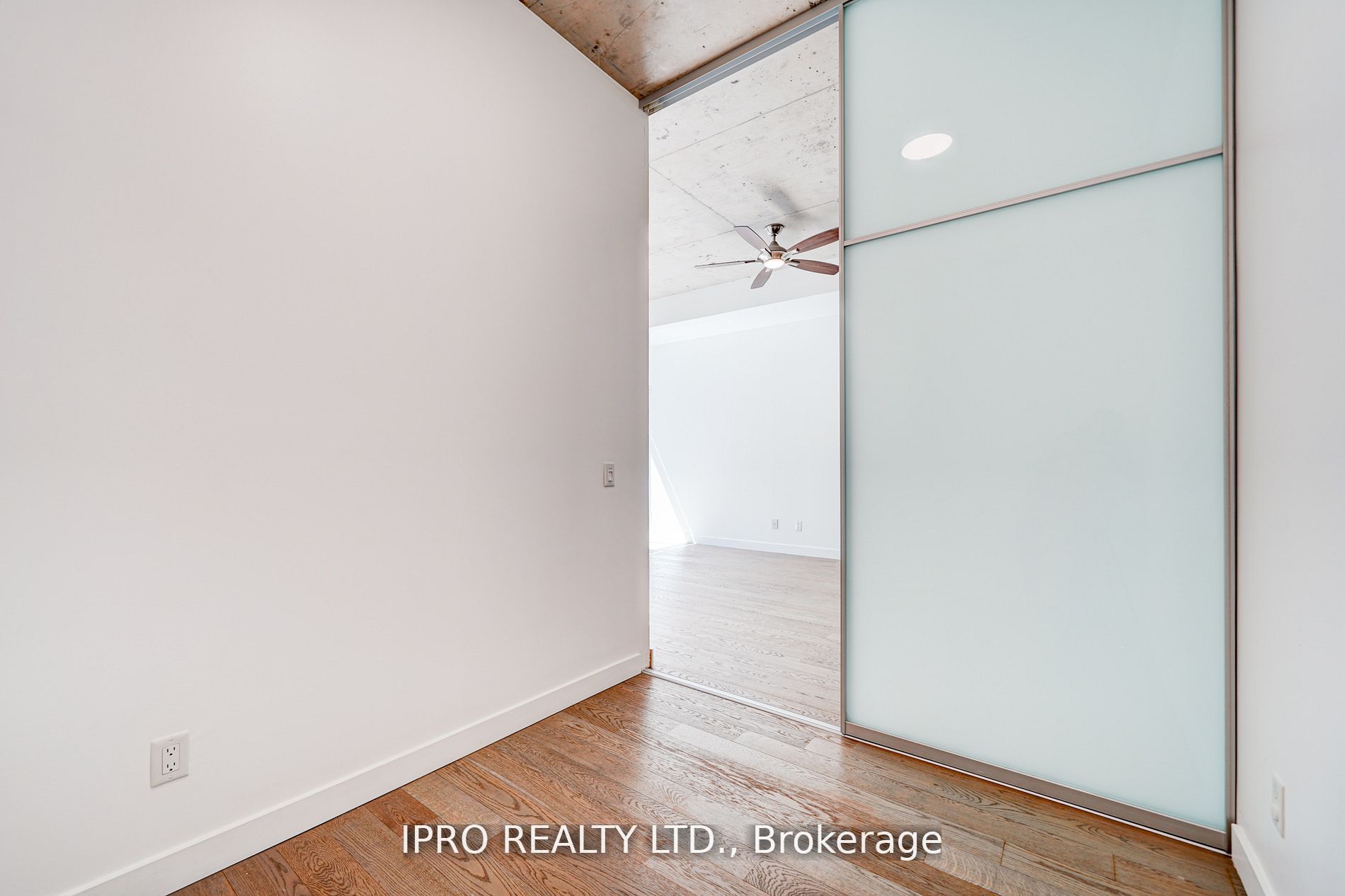 90 Broadview Ave, #718