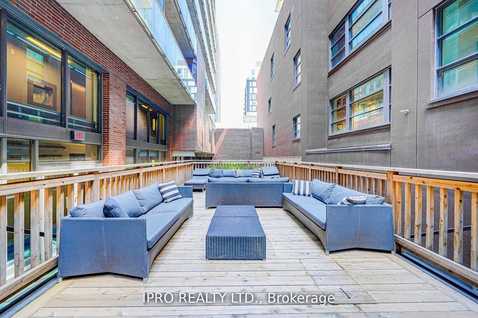 90 Broadview Ave, #718