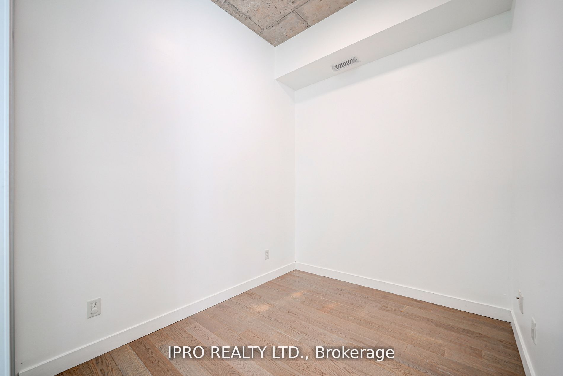 90 Broadview Ave, #718