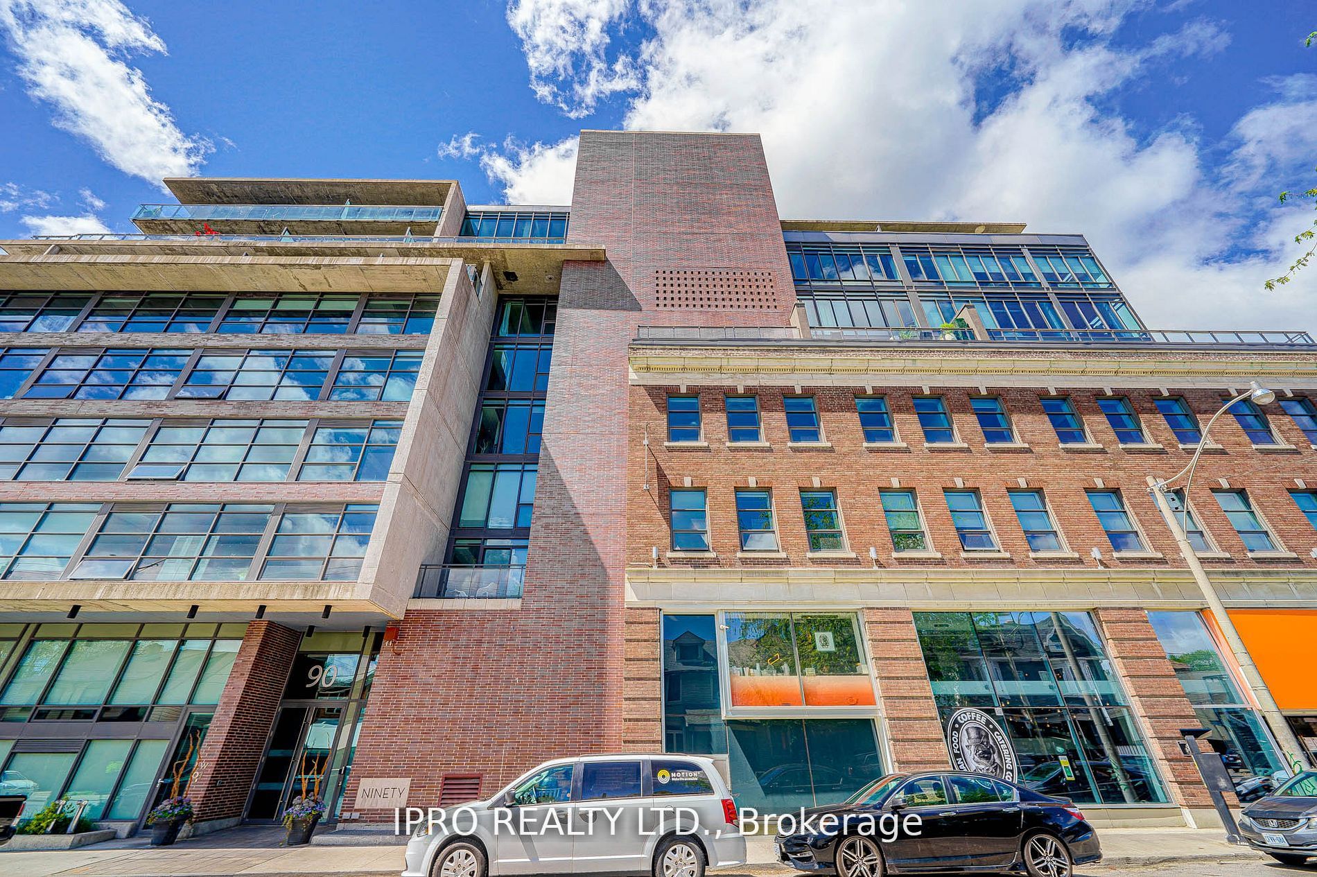90 Broadview Ave, #718