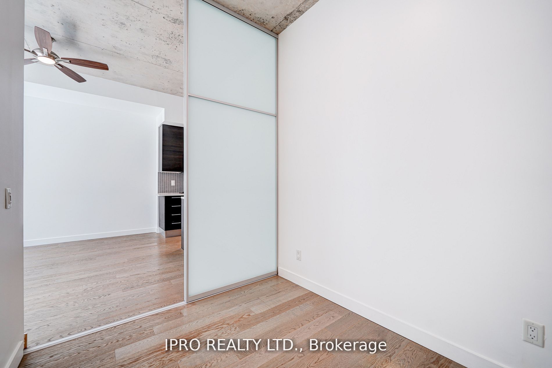 90 Broadview Ave, #718