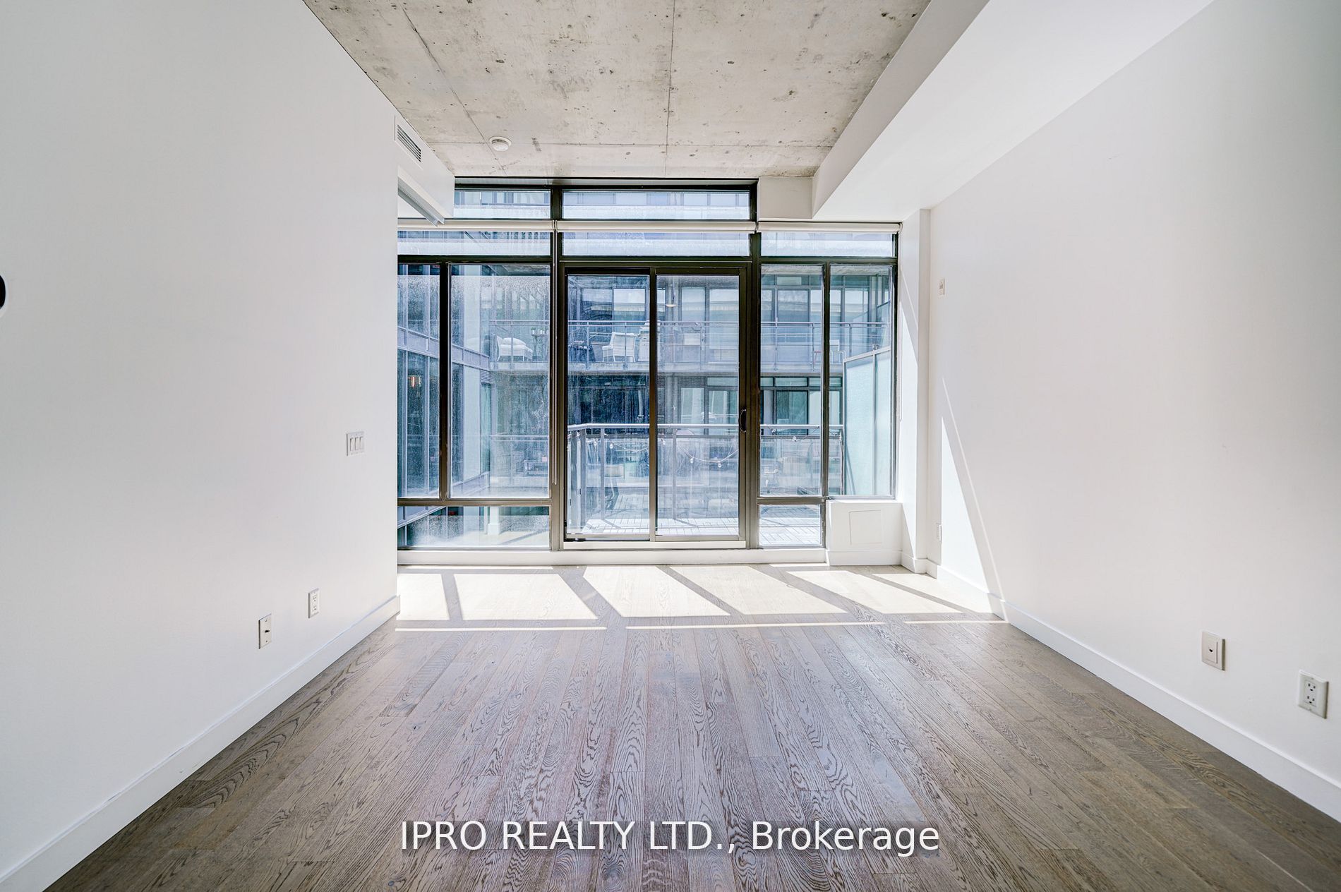 90 Broadview Ave, #718