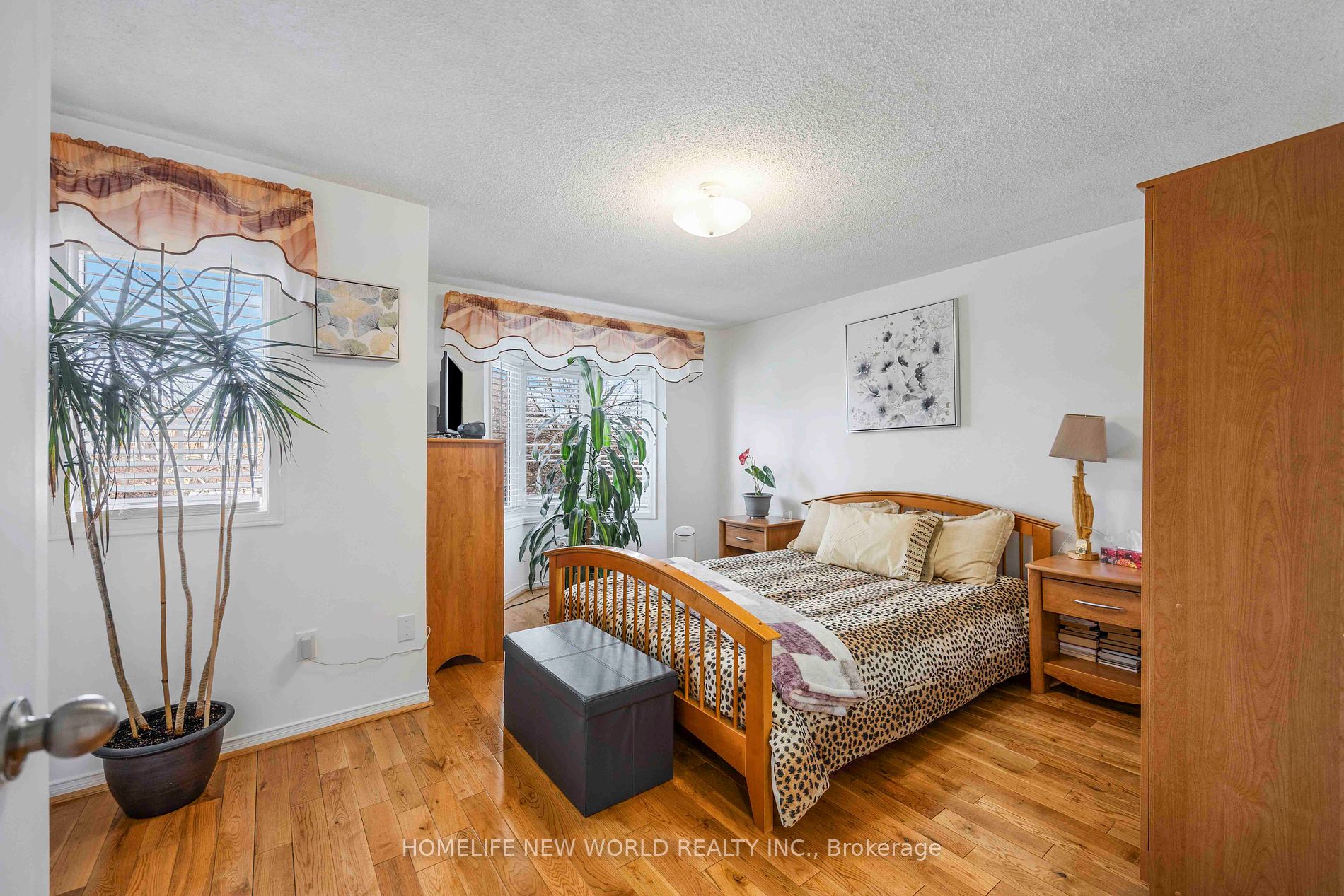 48 Mccullock Cres