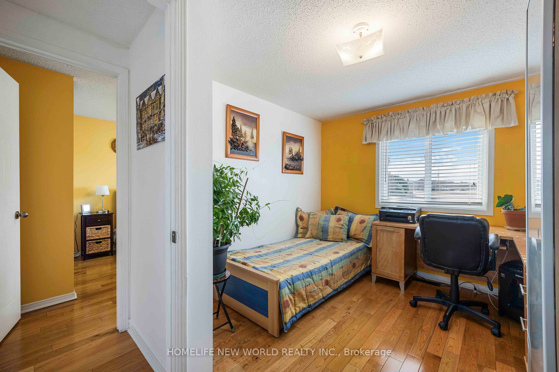 48 Mccullock Cres
