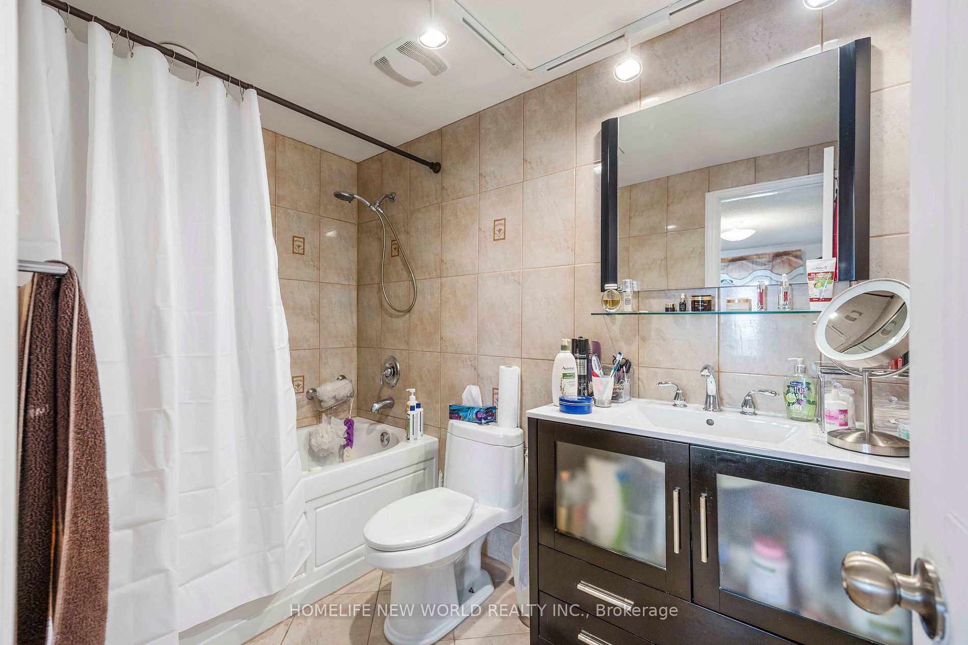 48 Mccullock Cres