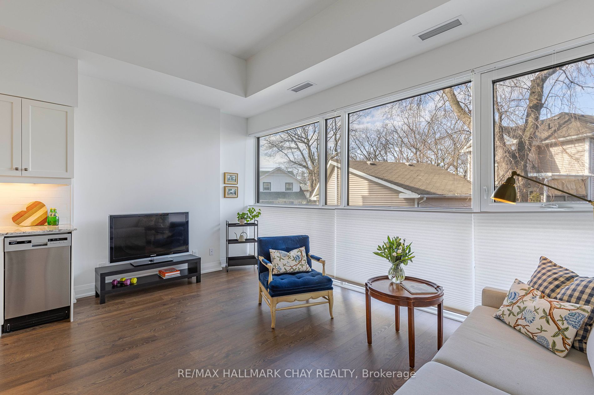 1400 Kingston Road #105