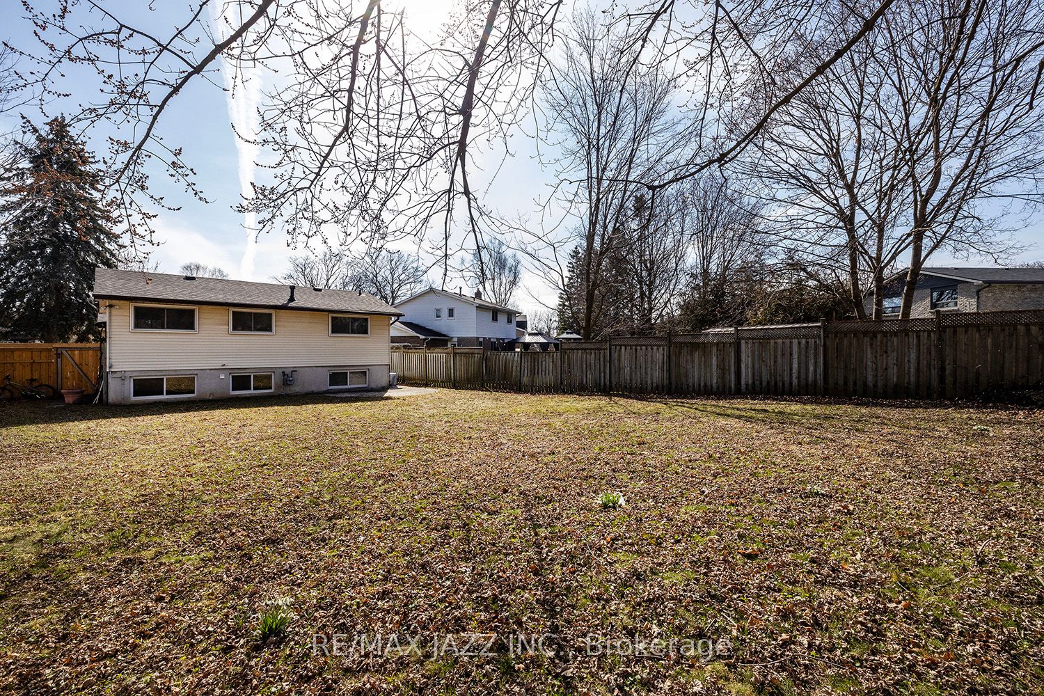 30 Deerpark Crescent