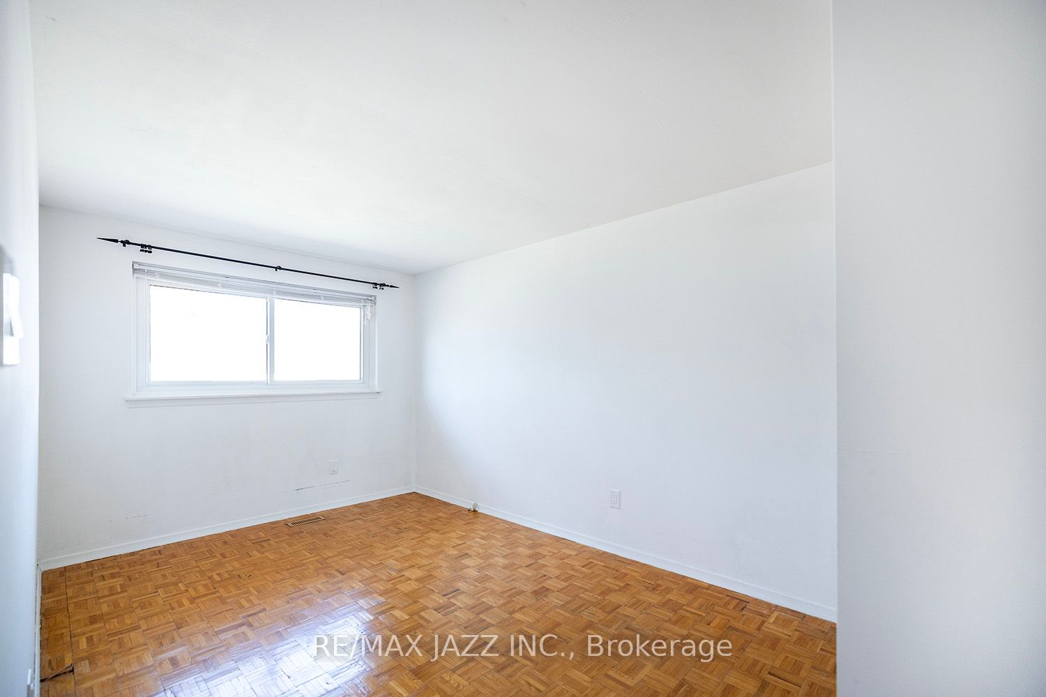 30 Deerpark Crescent