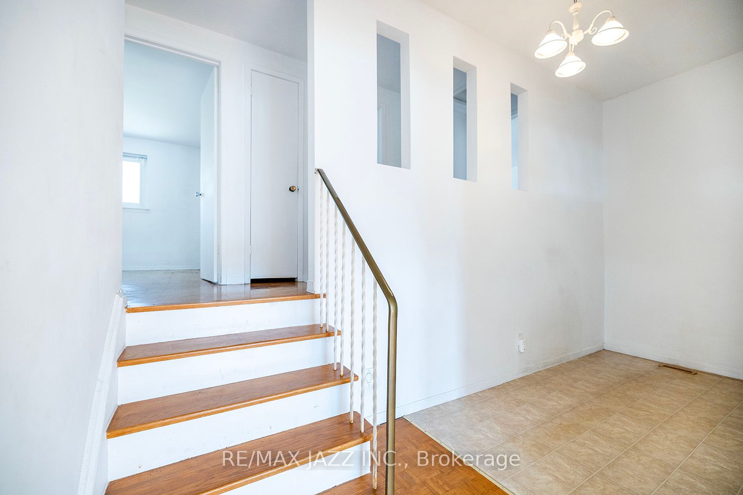 30 Deerpark Crescent